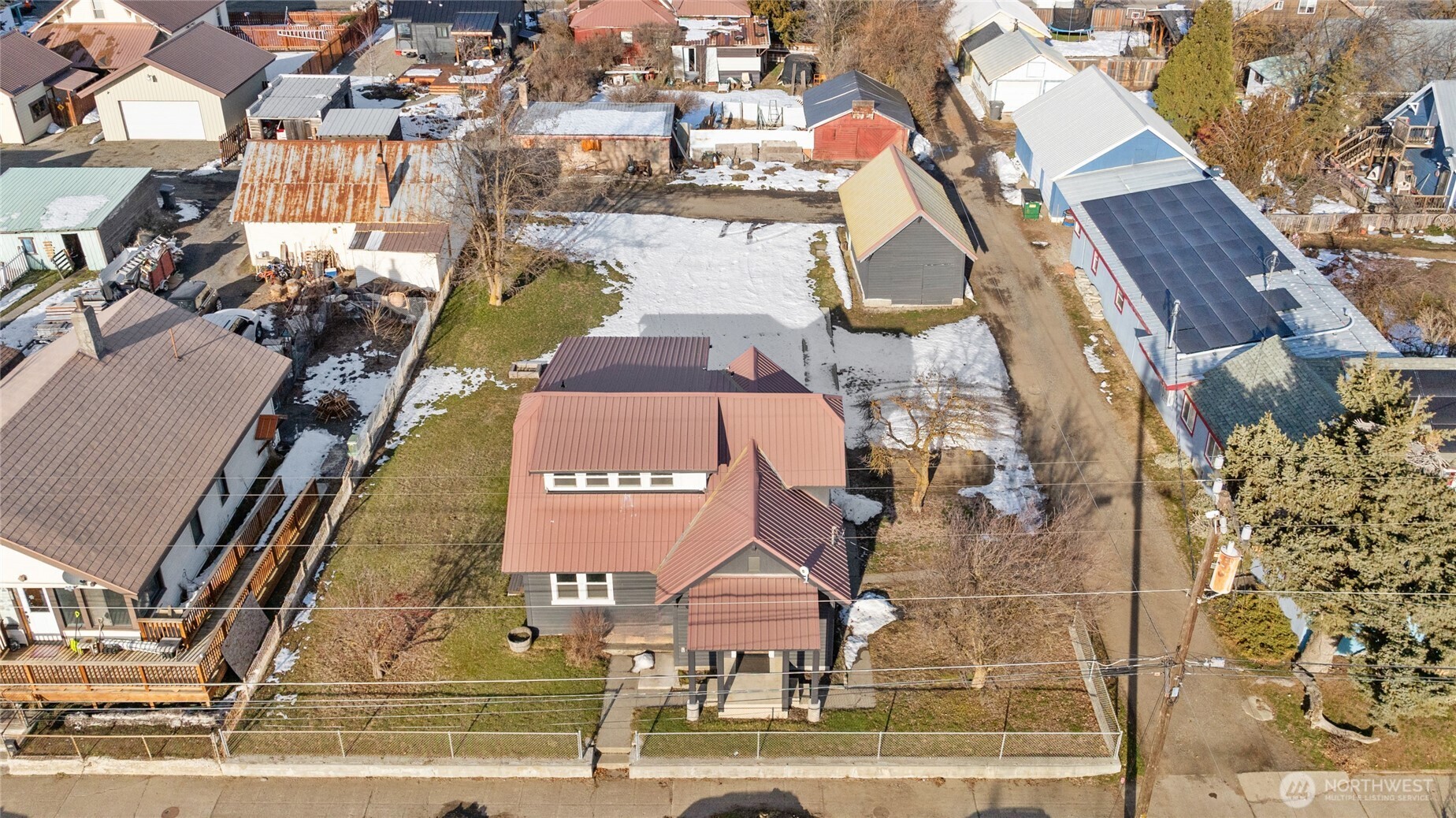 main property photo 31