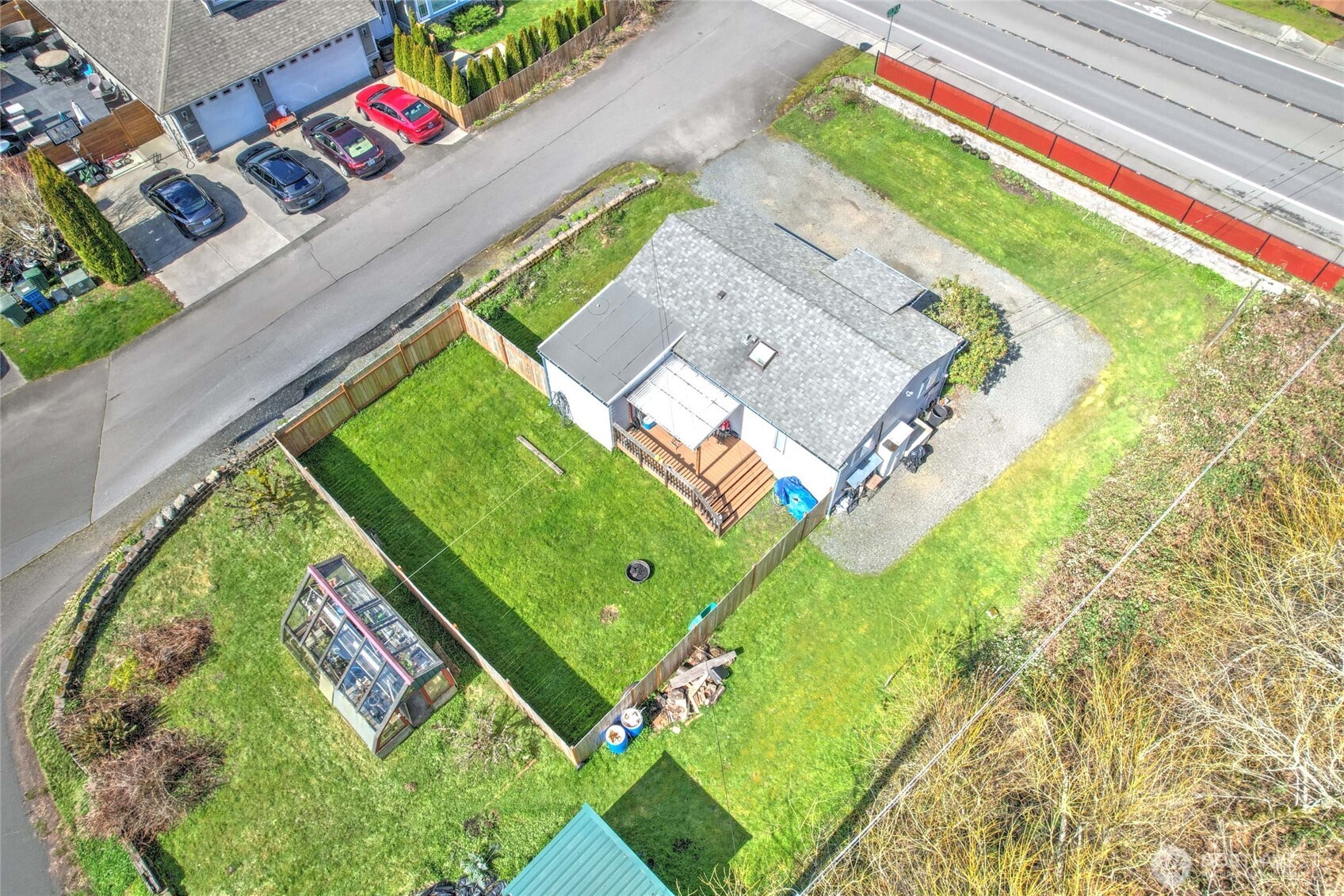 main property photo 12