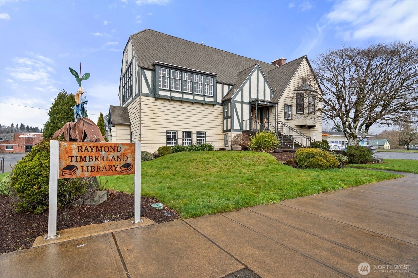 main property photo 13