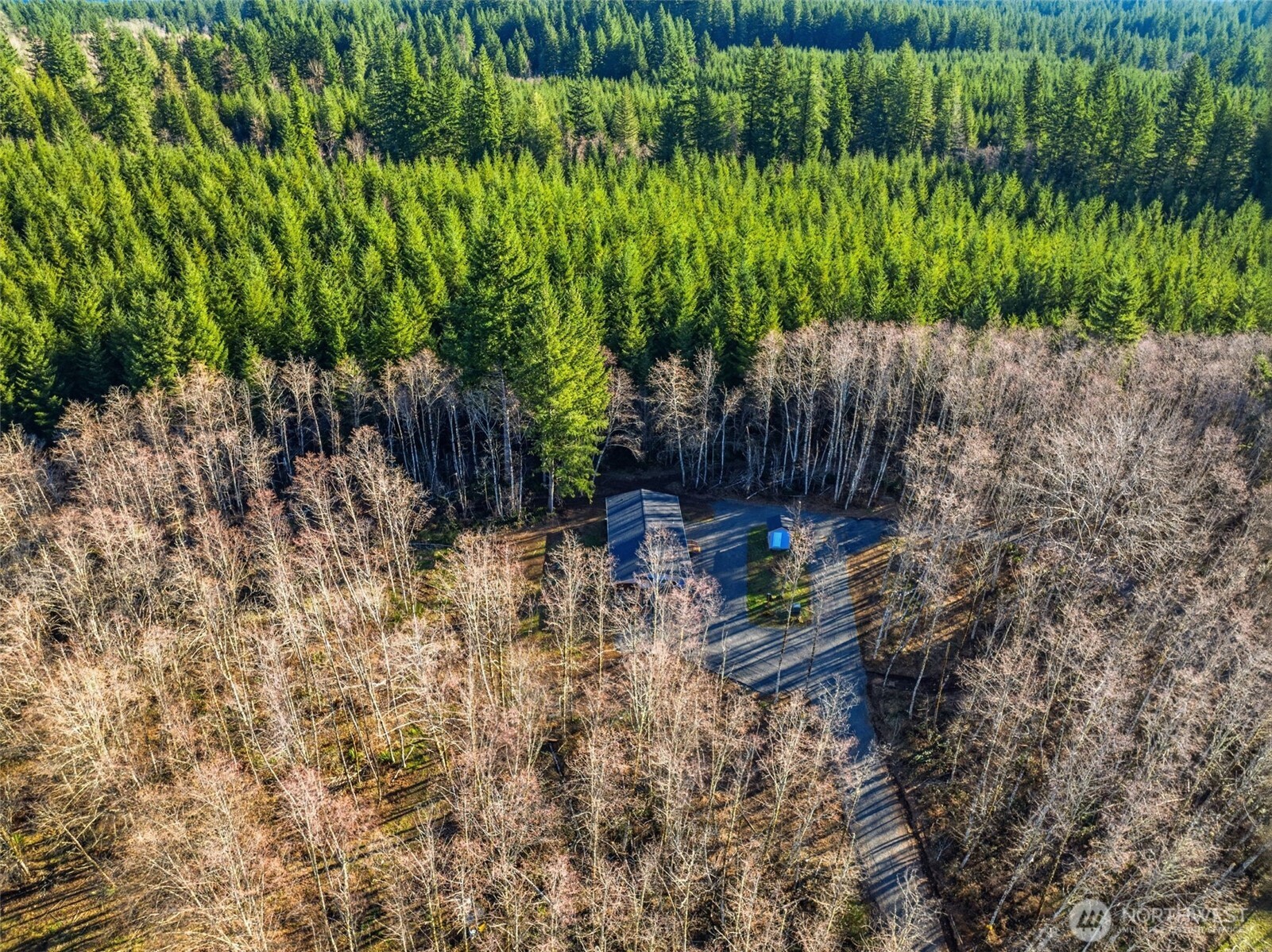 main property photo 25