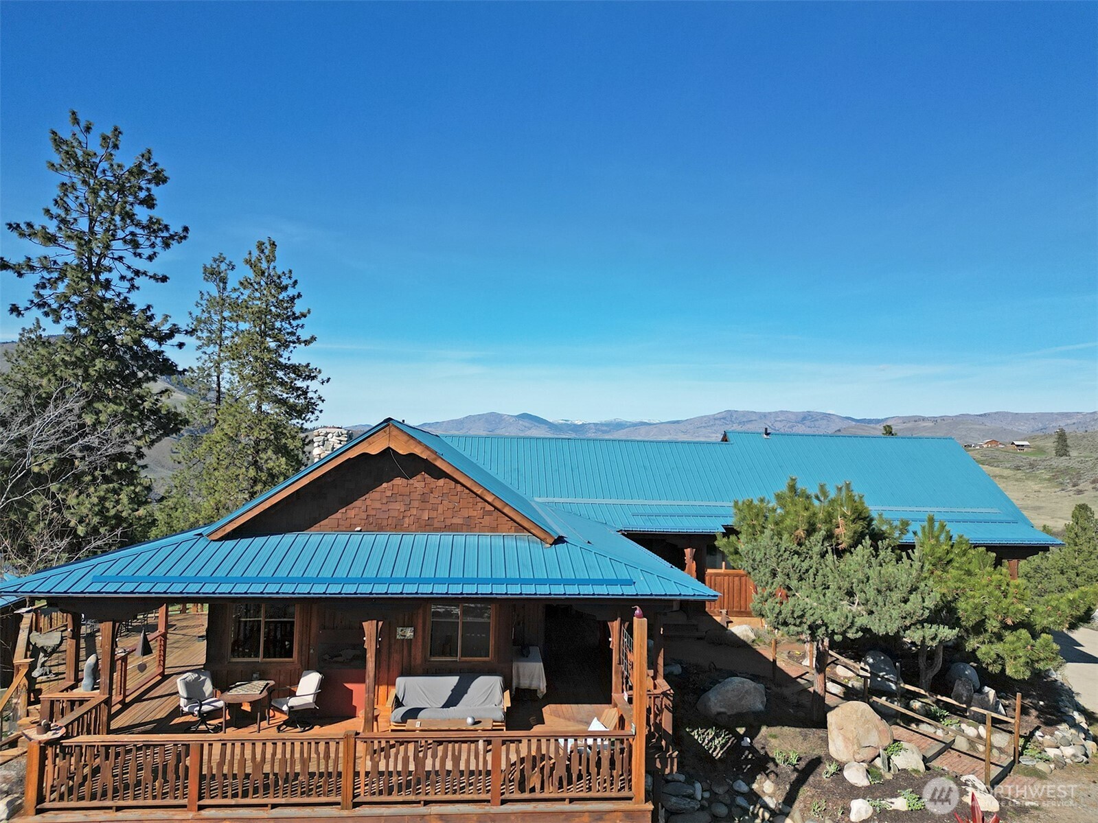 main property photo 7