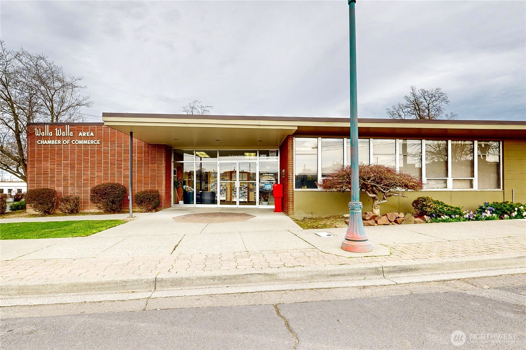 main property photo 35