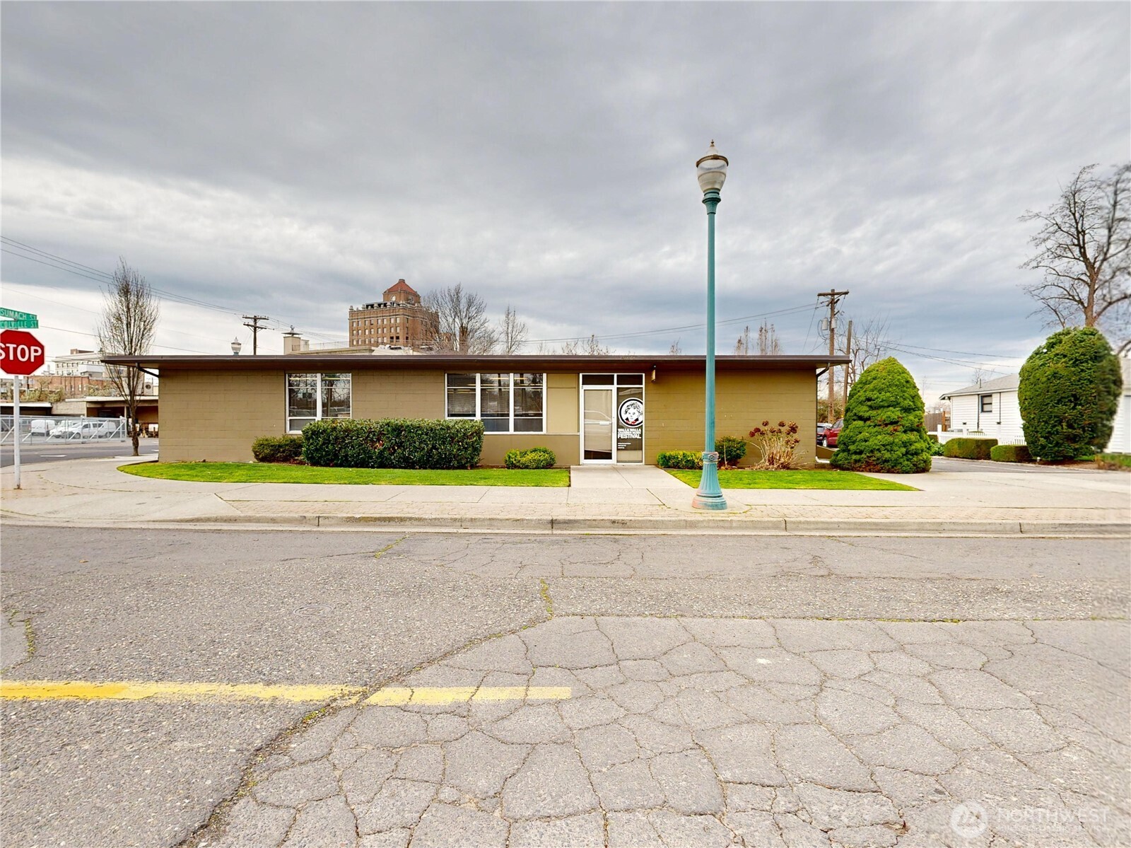 main property photo 38