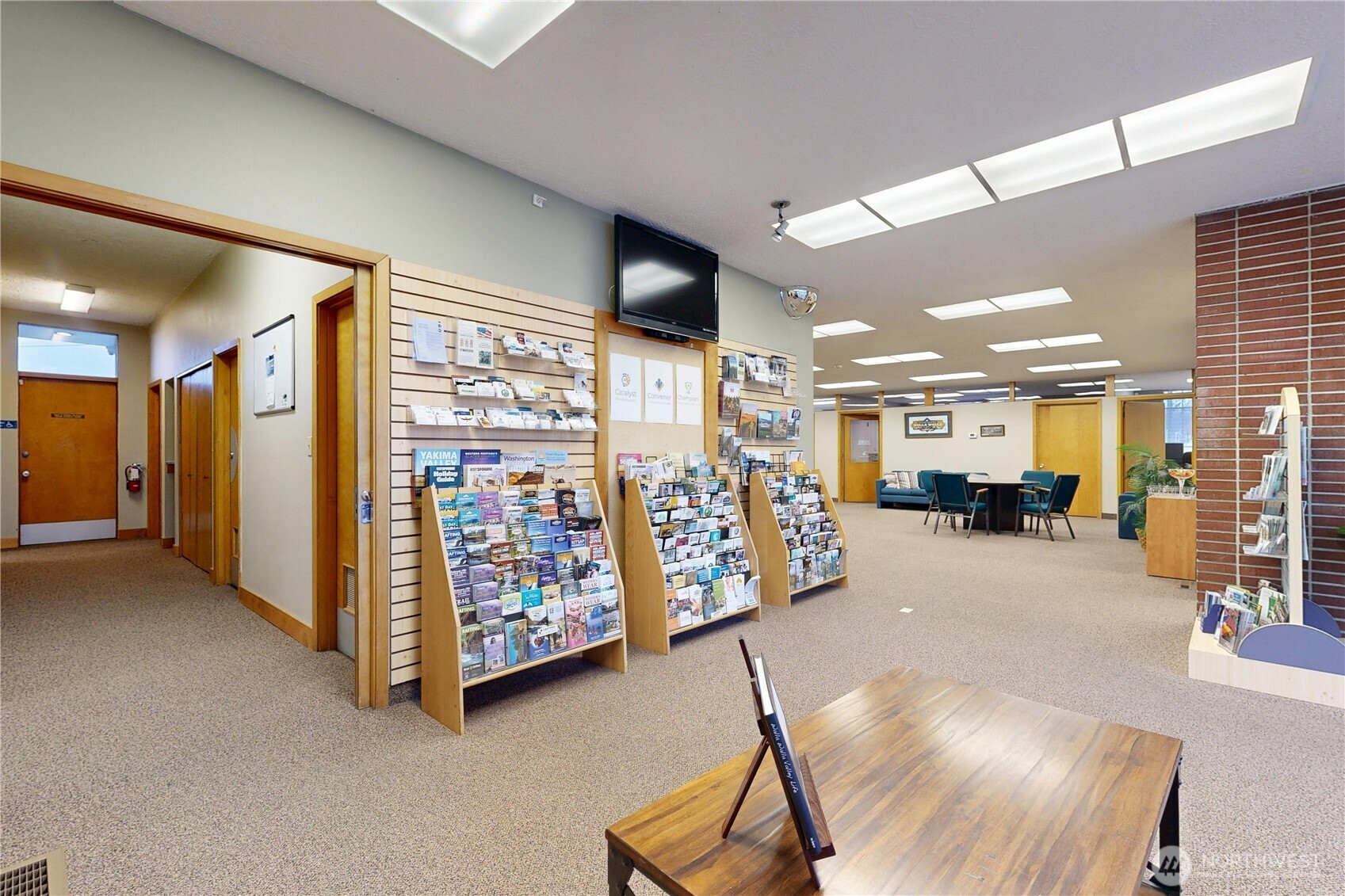 main property photo 6