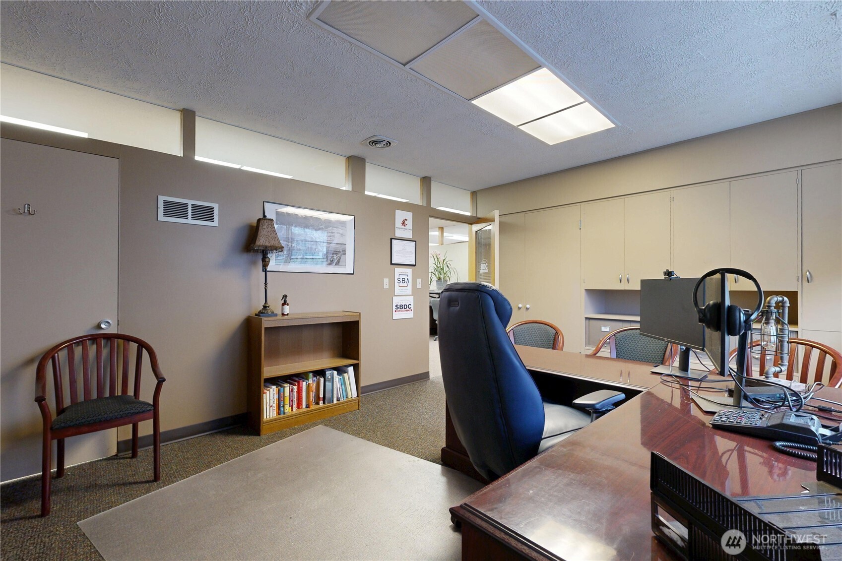 main property photo 9
