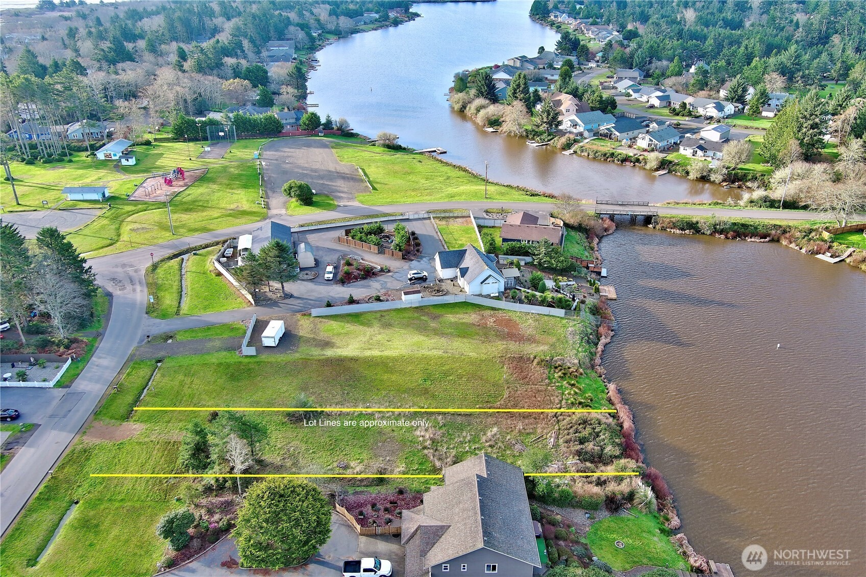 main property photo 9