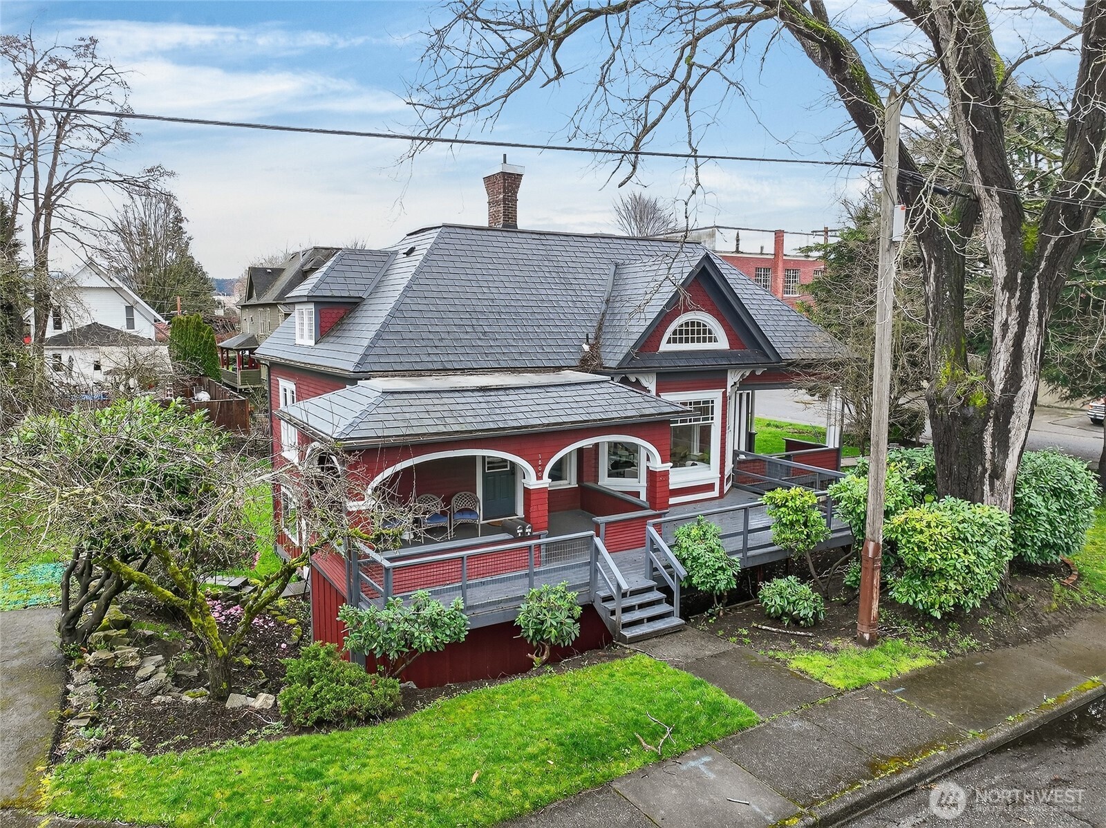 main property photo 31