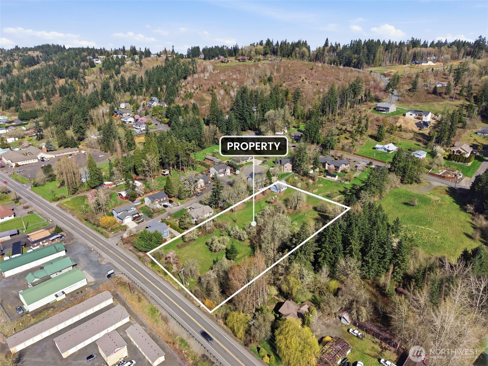 main property photo 11