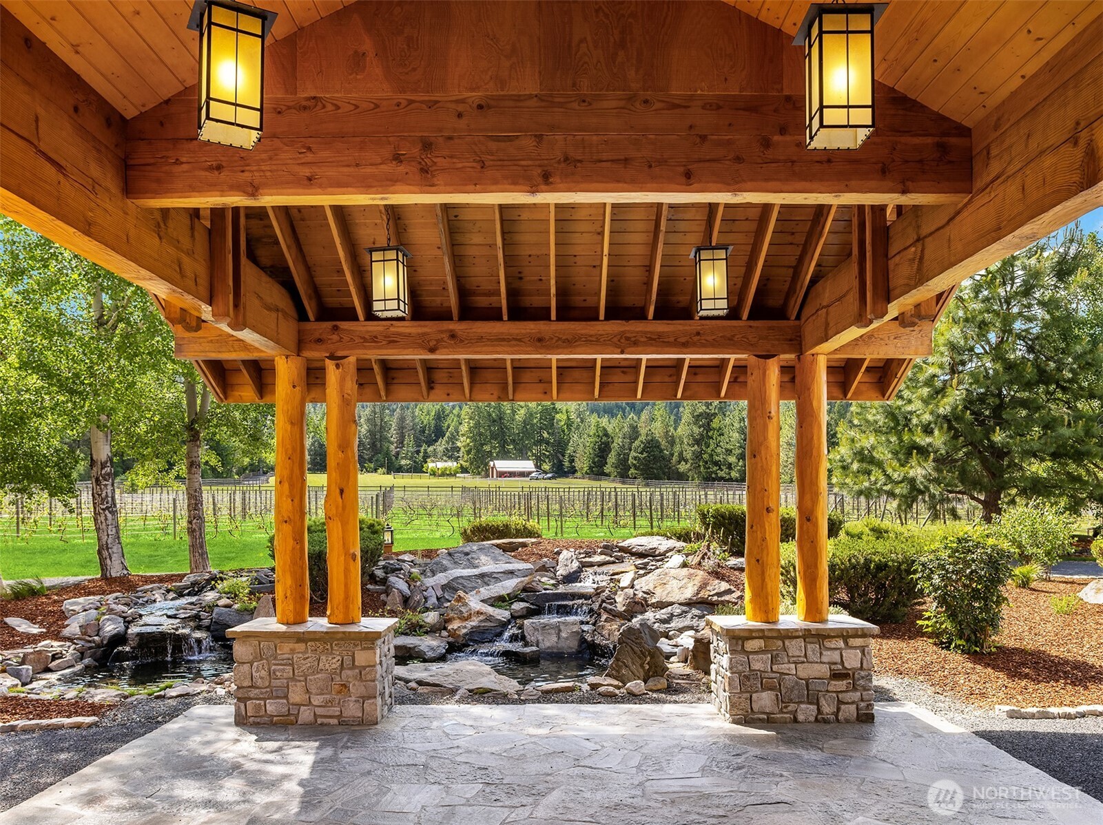 main property photo 5
