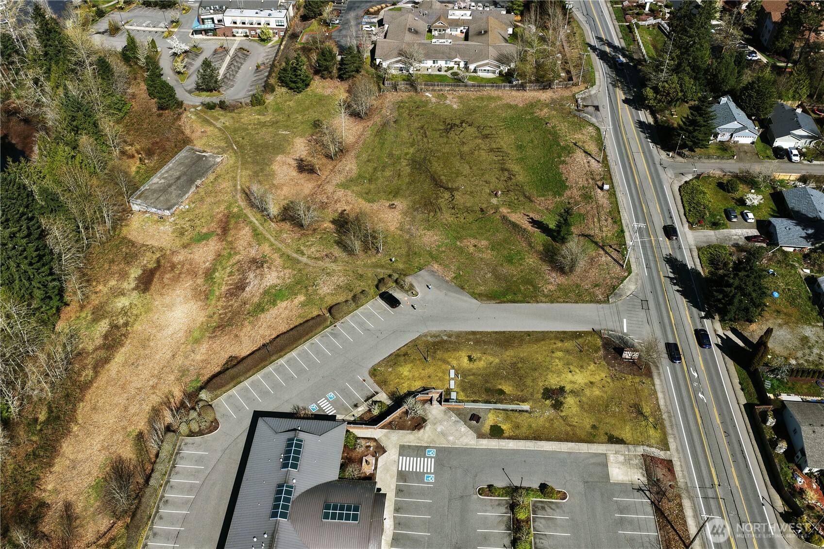 main property photo 17