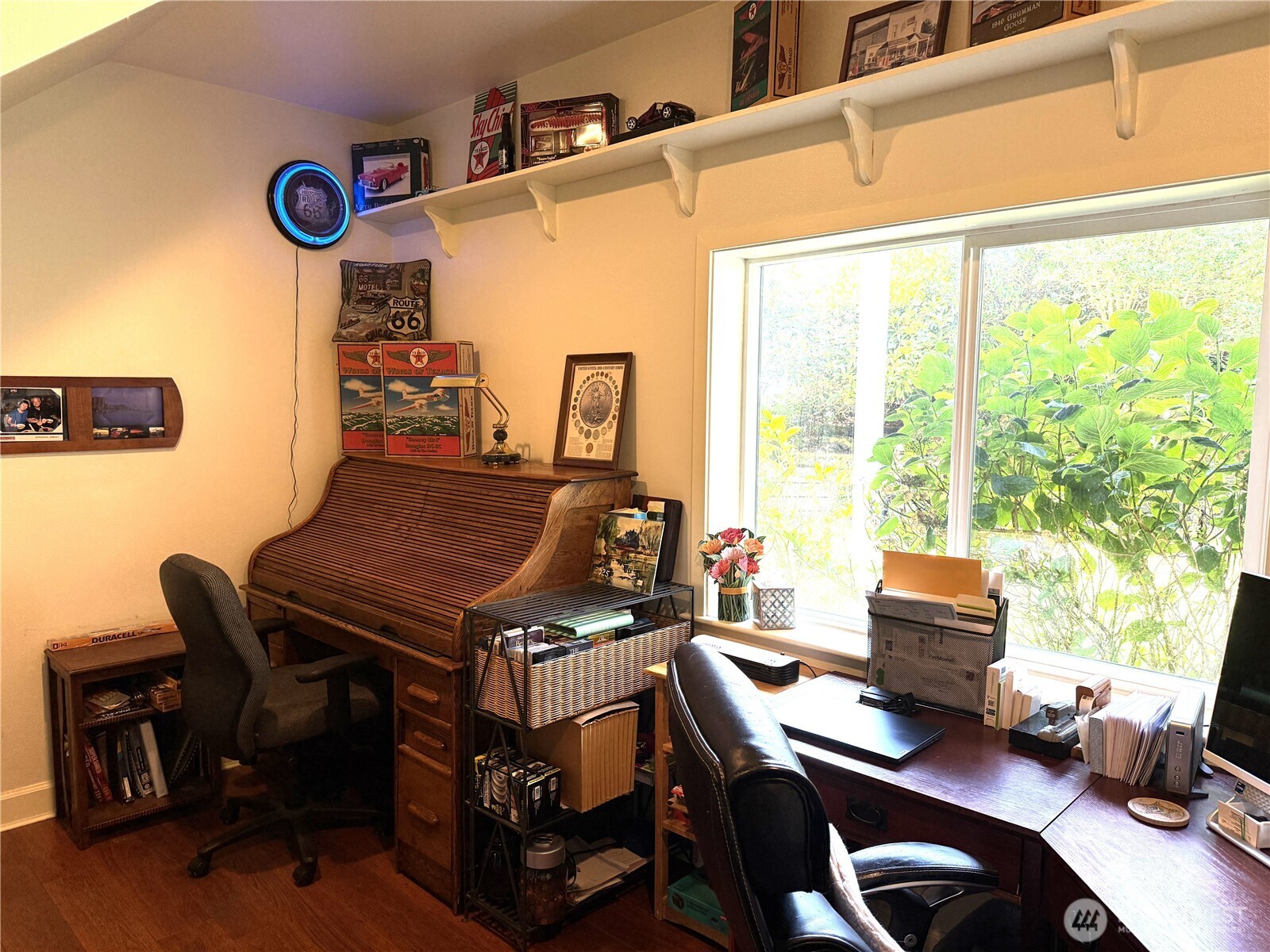 main property photo 10