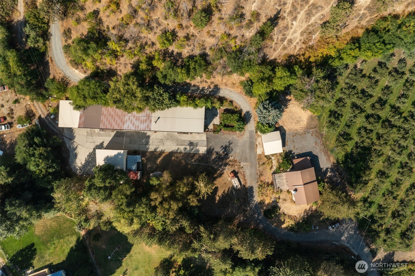 main property photo 13
