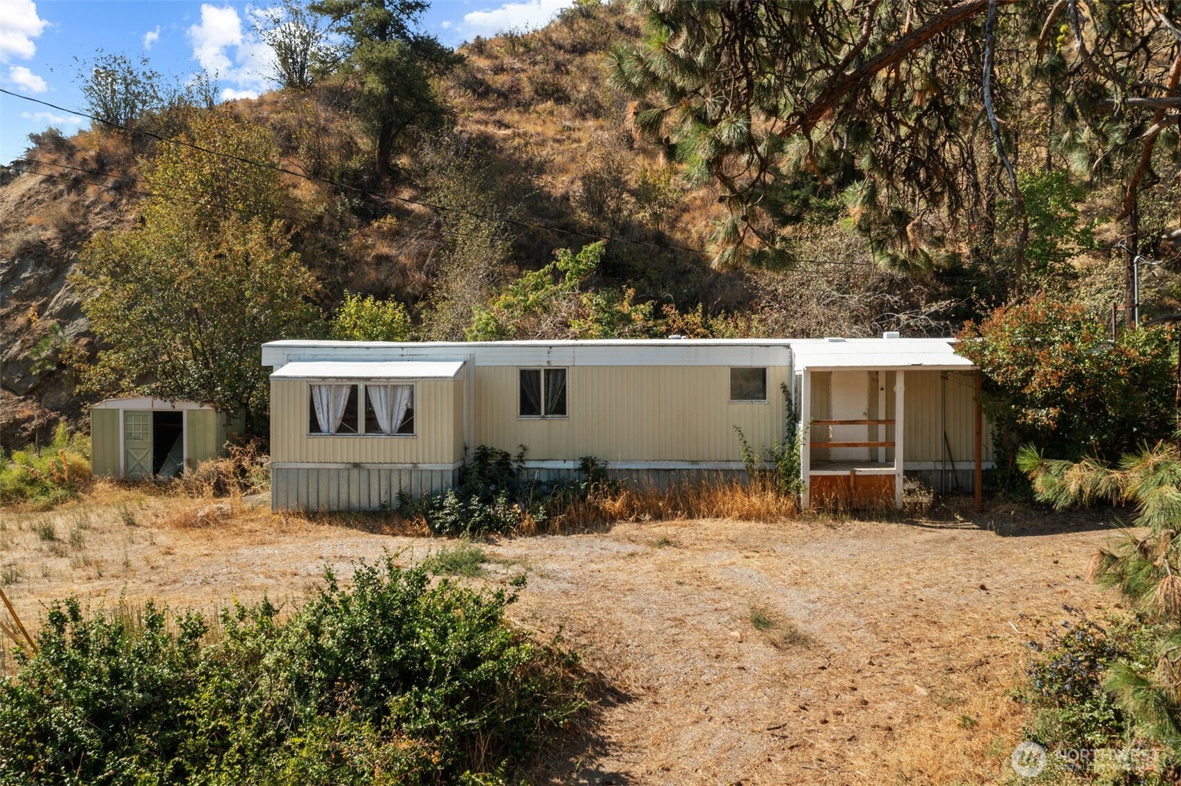 main property photo 36