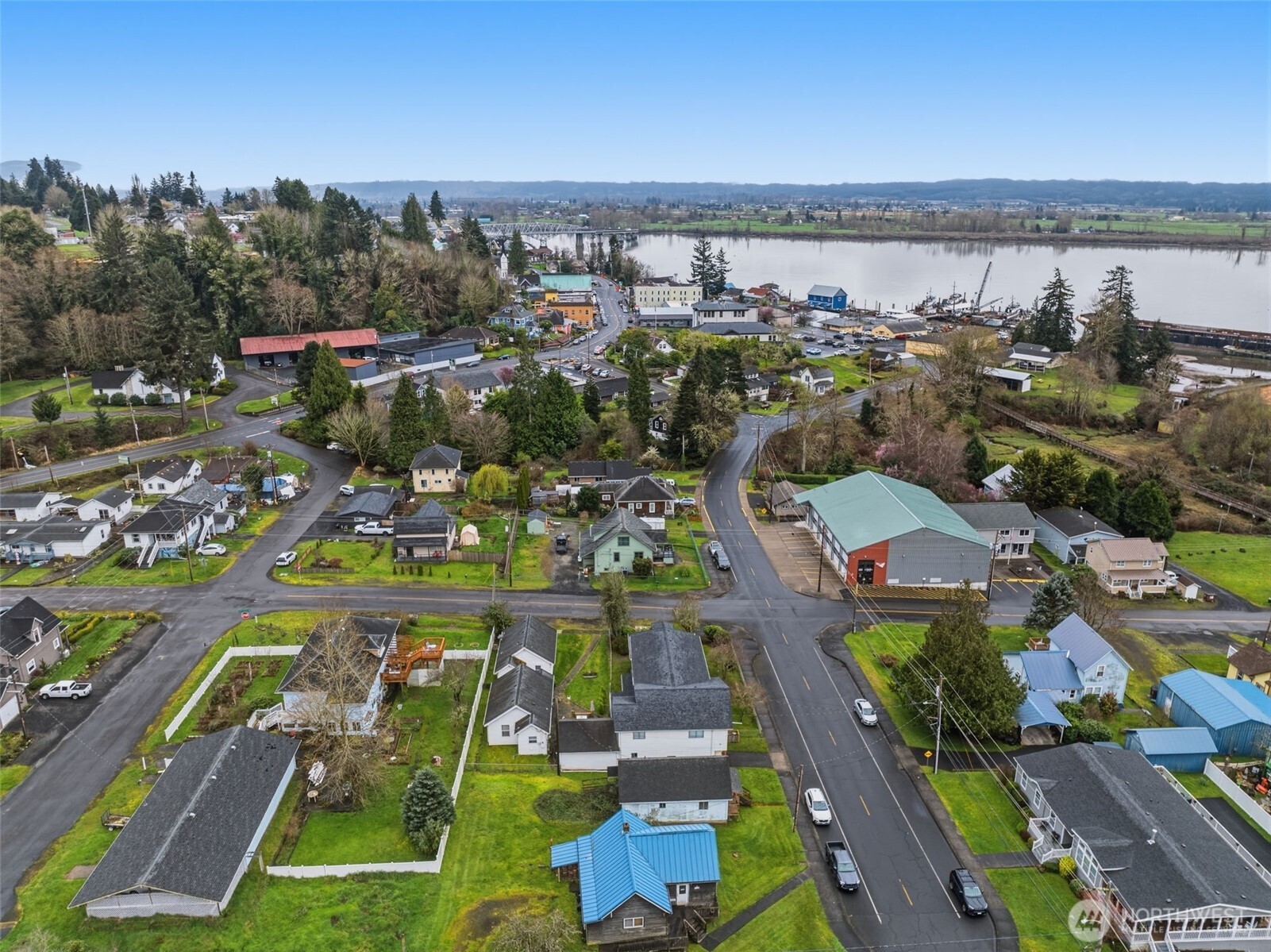 main property photo 10
