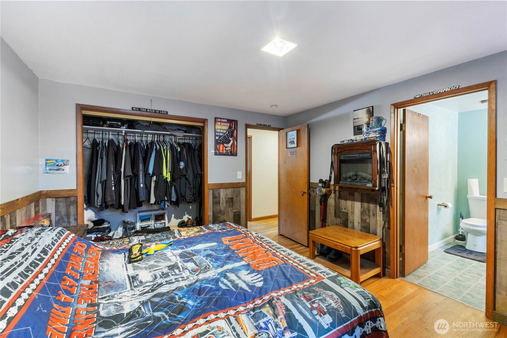 main property photo 23