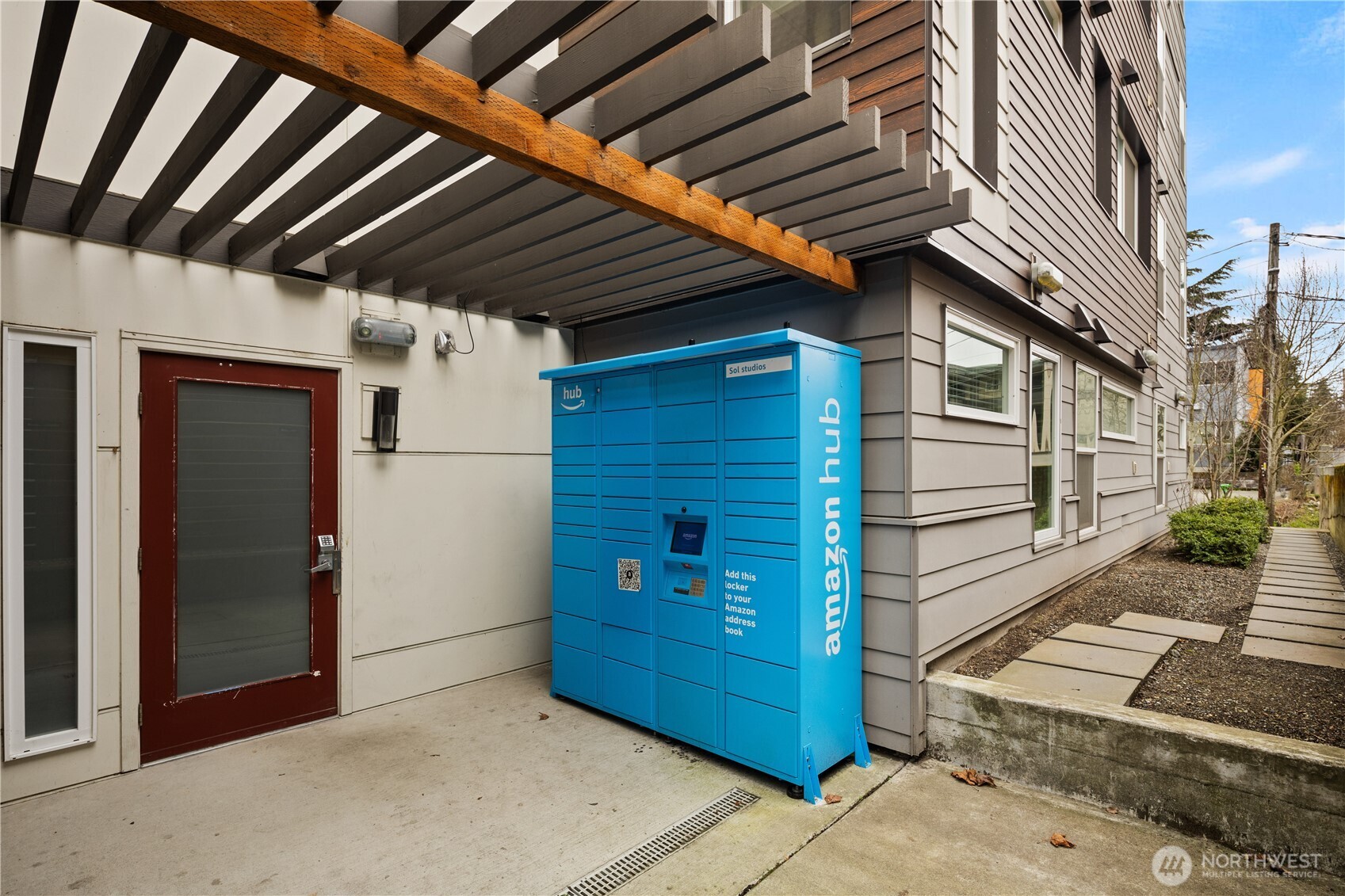 main property photo 18