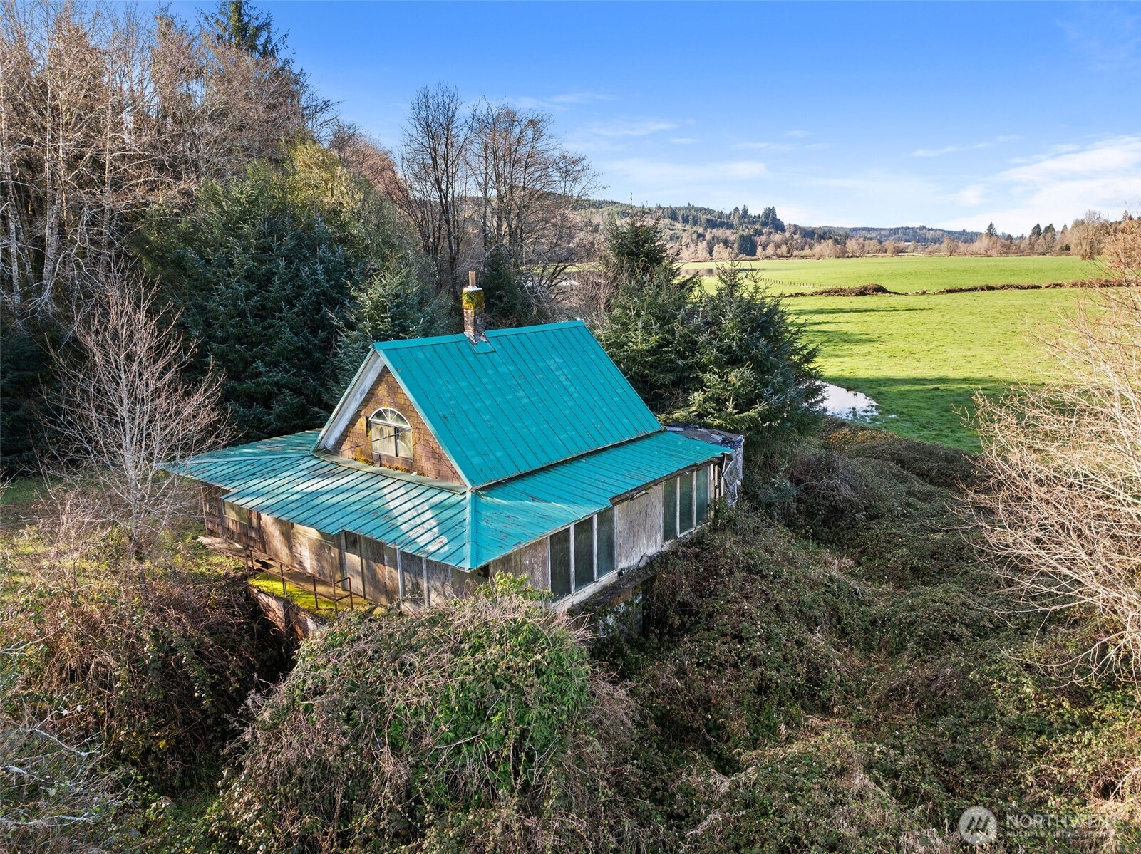 main property photo 39