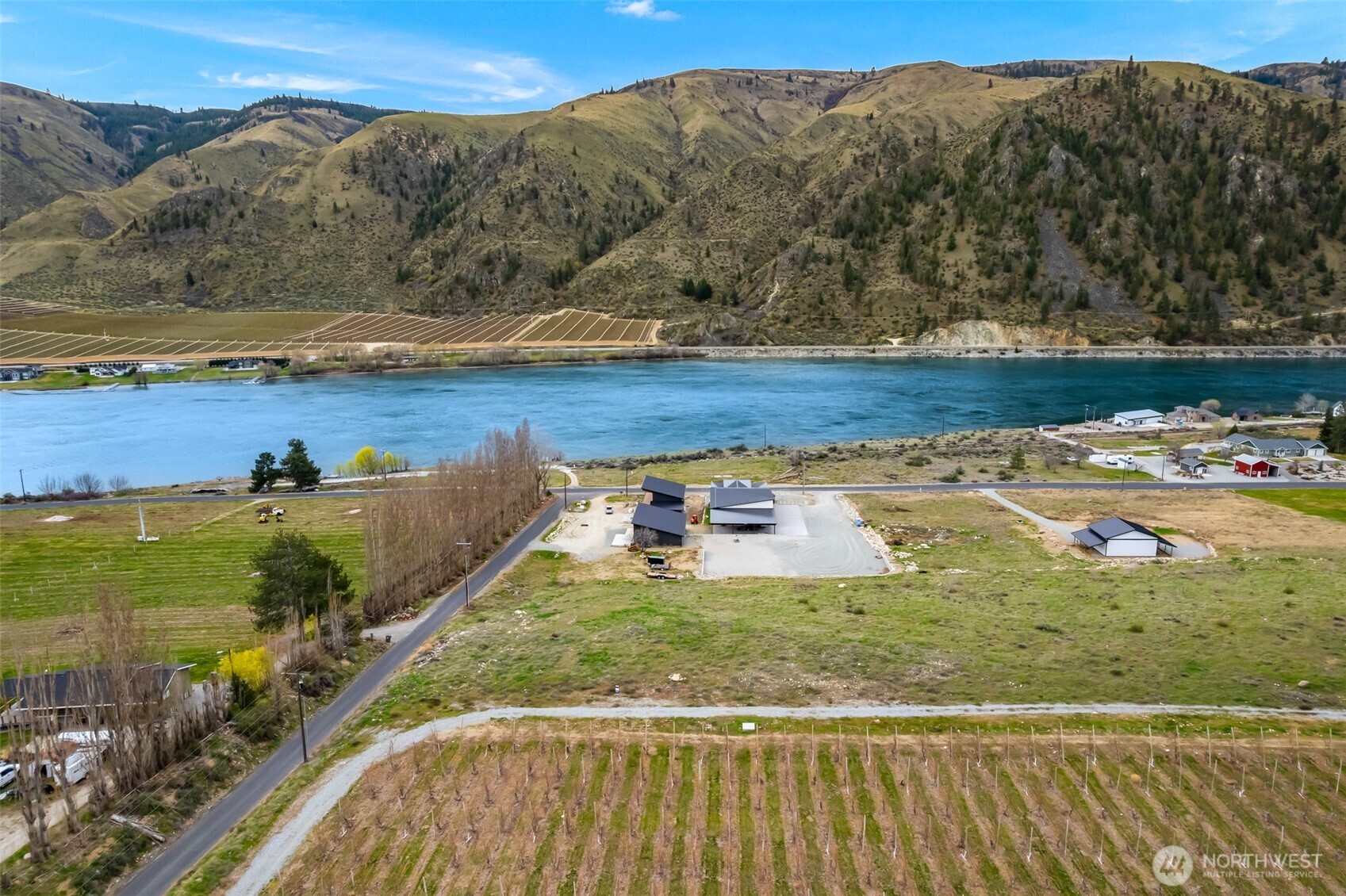 main property photo 14