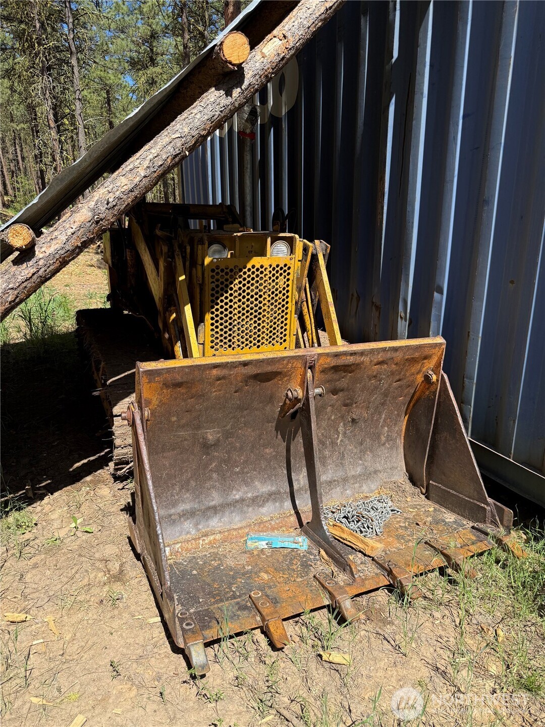 main property photo 20