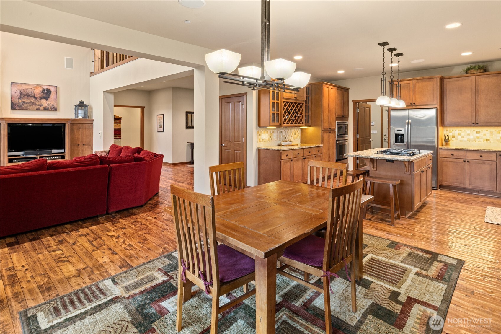 main property photo 17