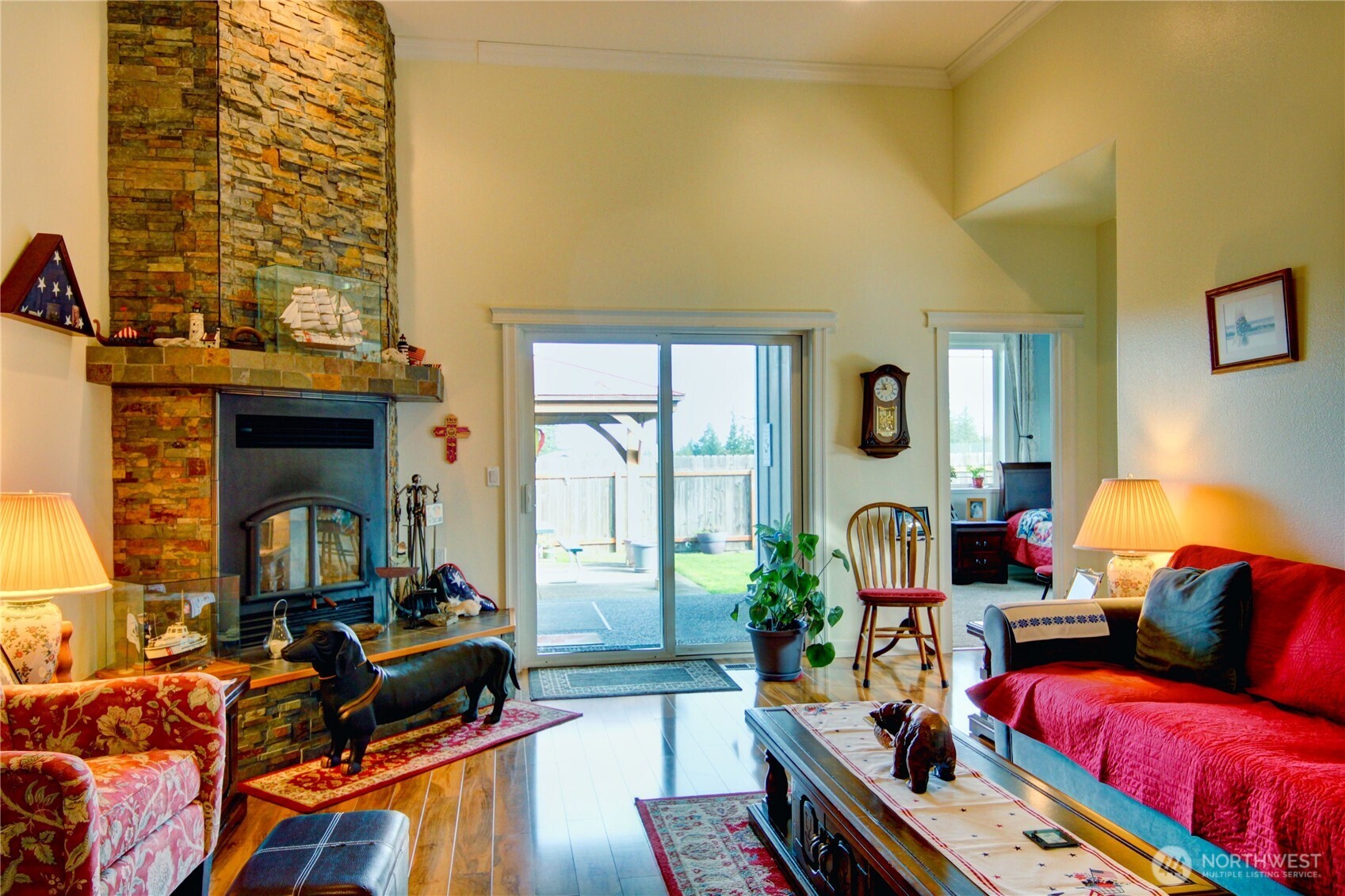 main property photo 3