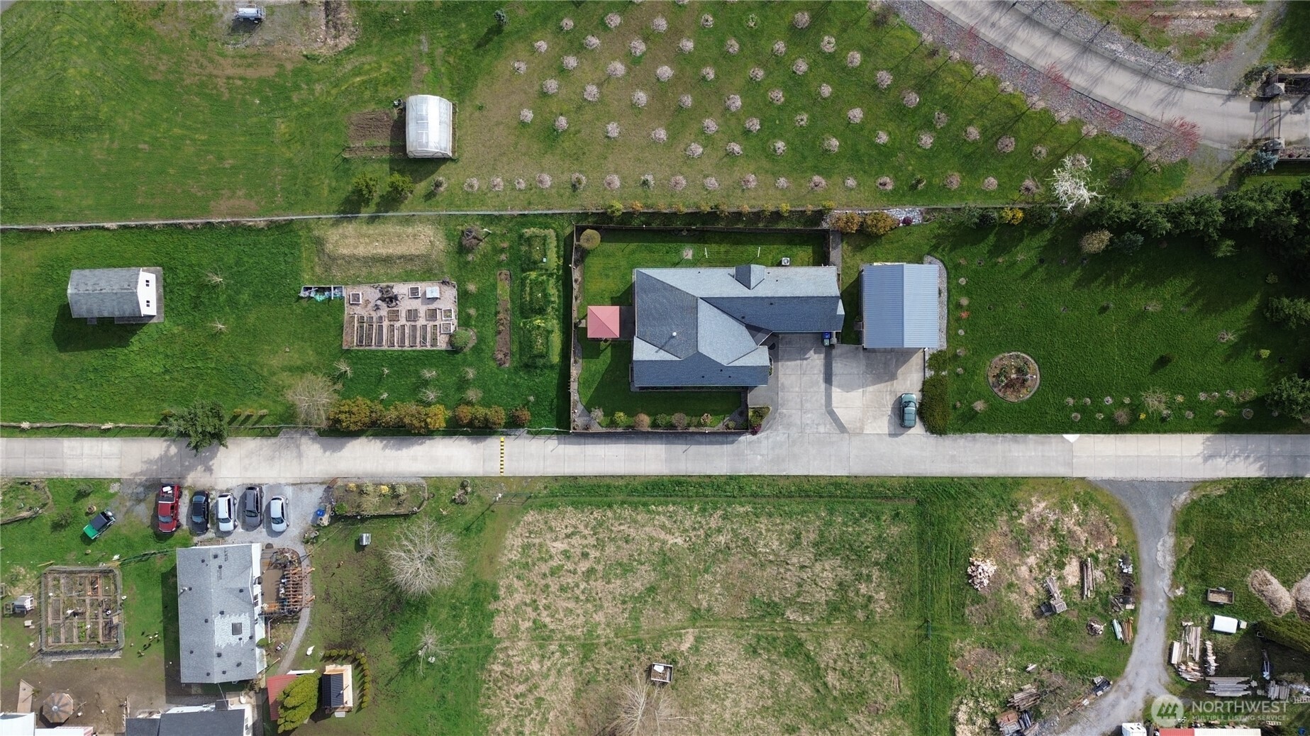 main property photo 35