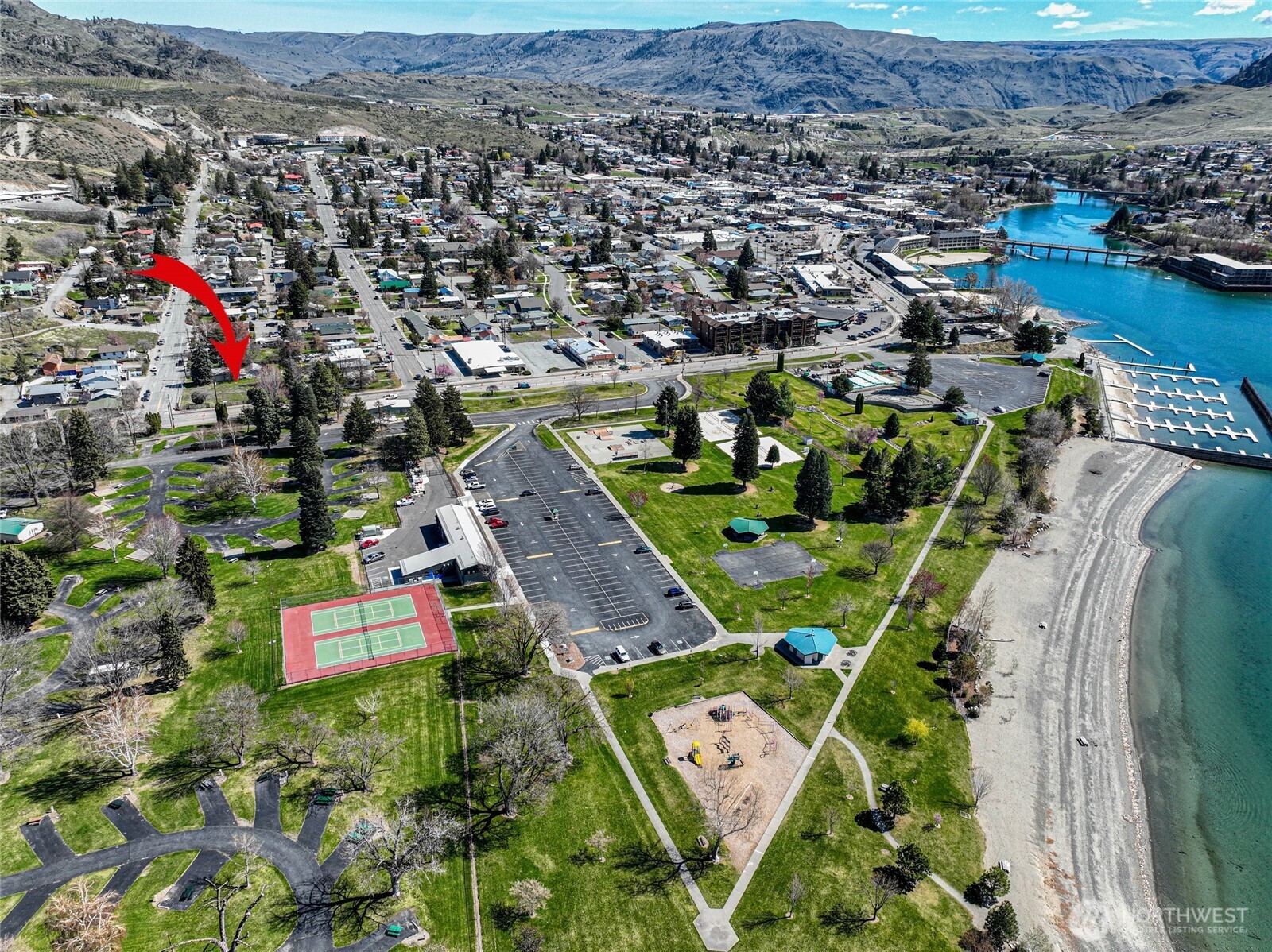 main property photo 3