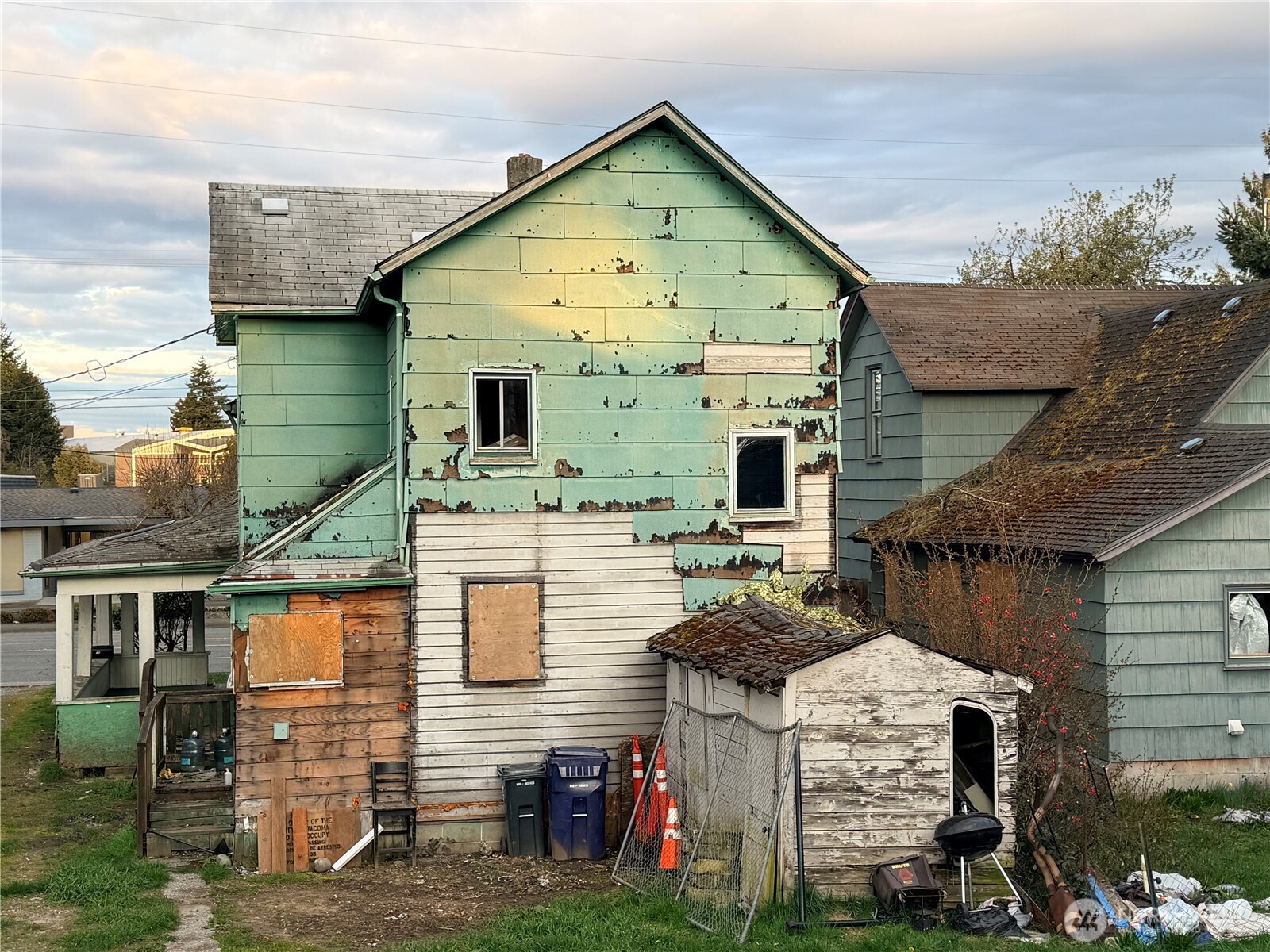 main property photo 10