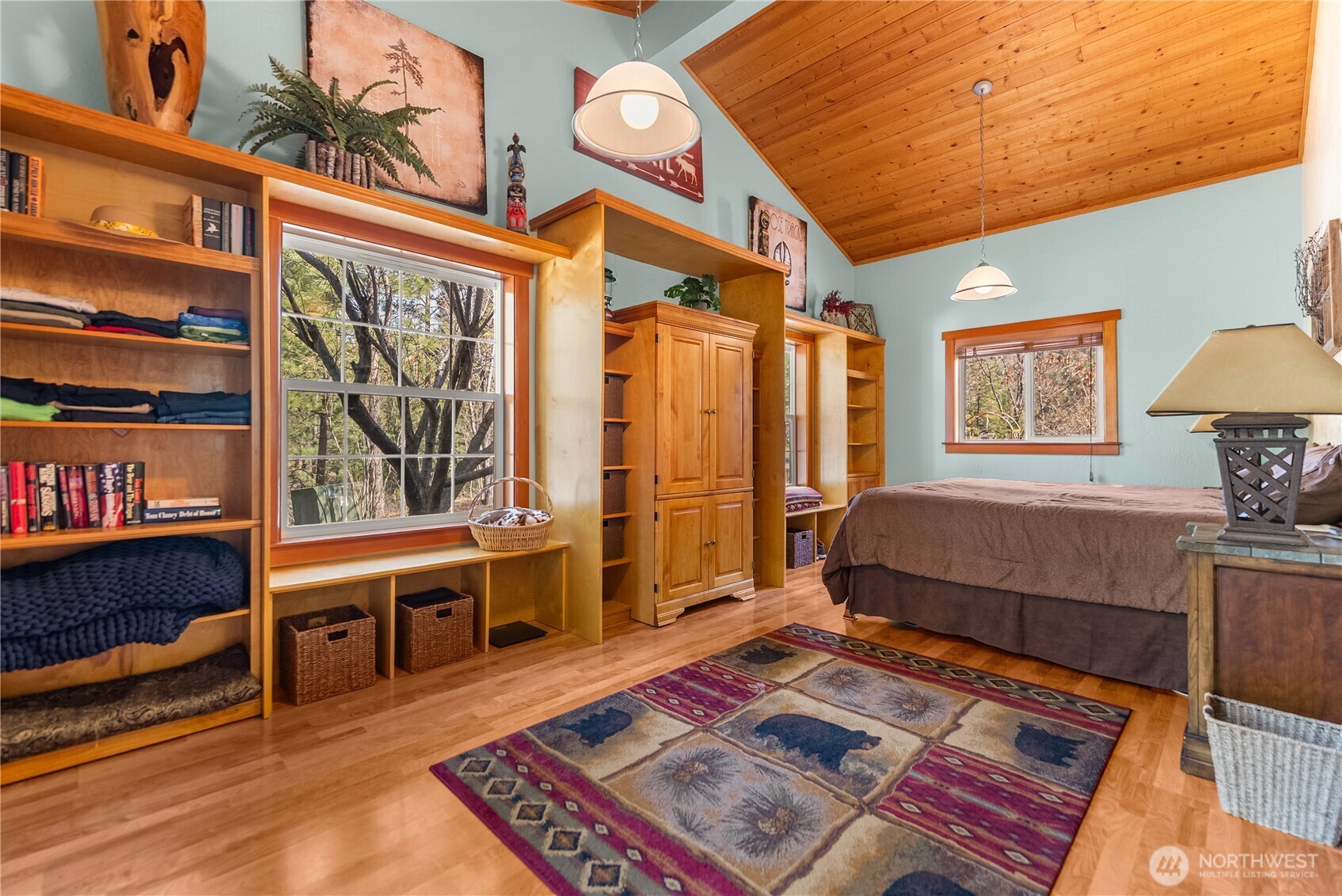 main property photo 18