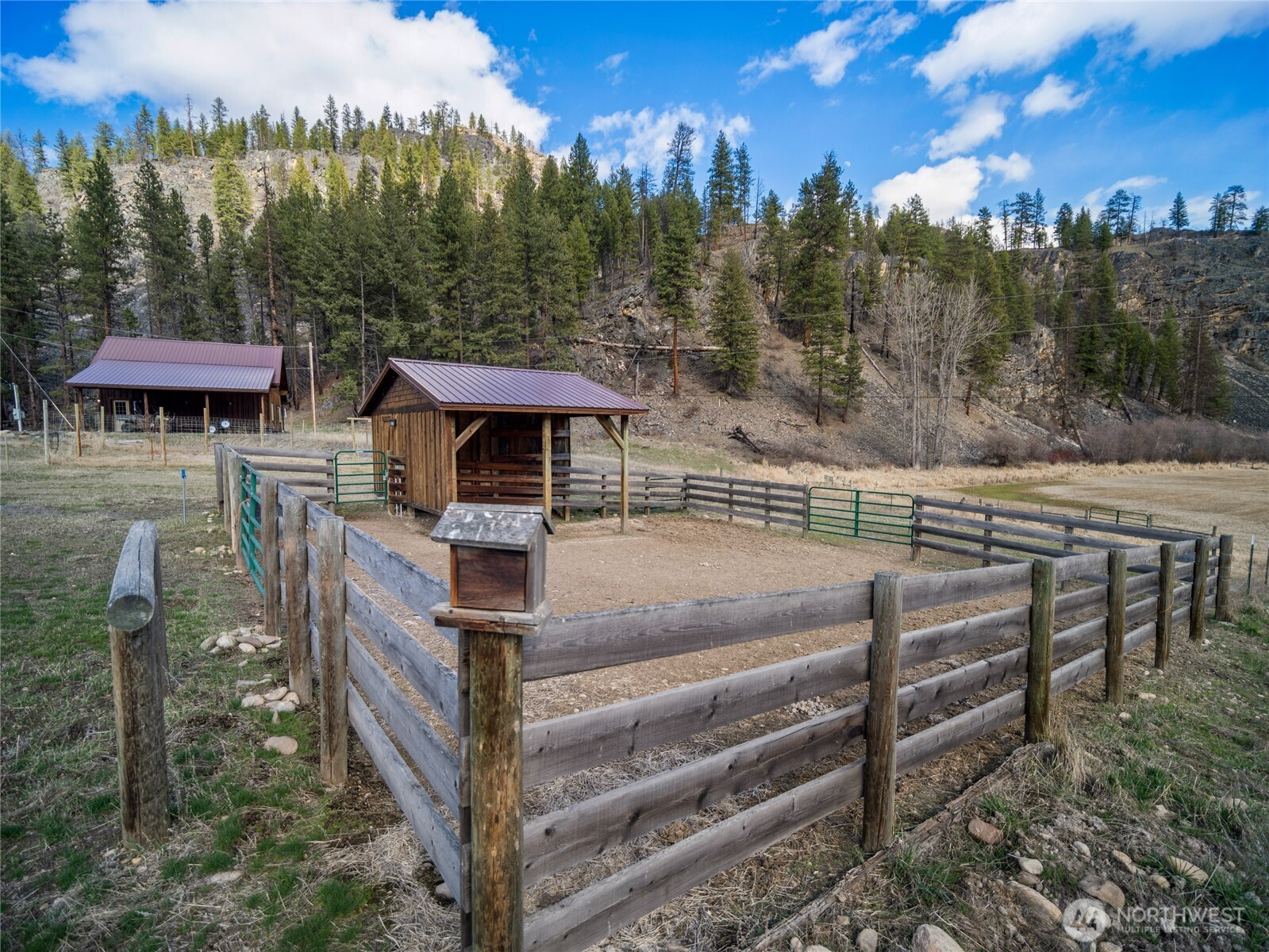 main property photo 34