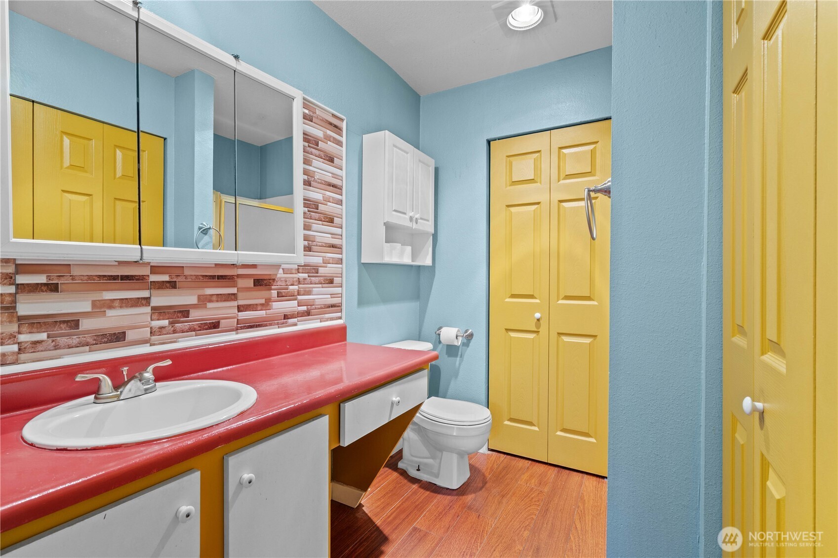 main property photo 24