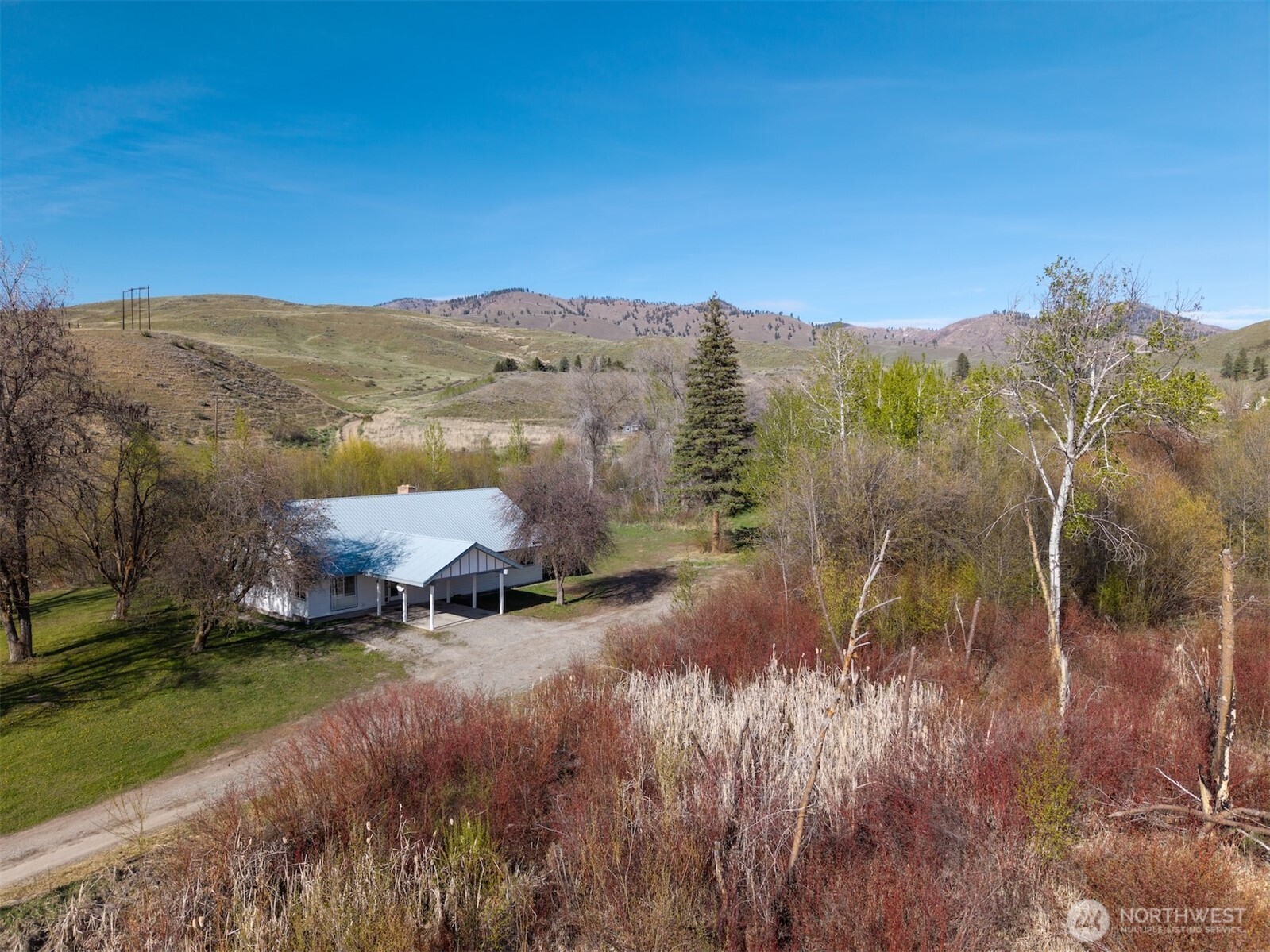 main property photo 32
