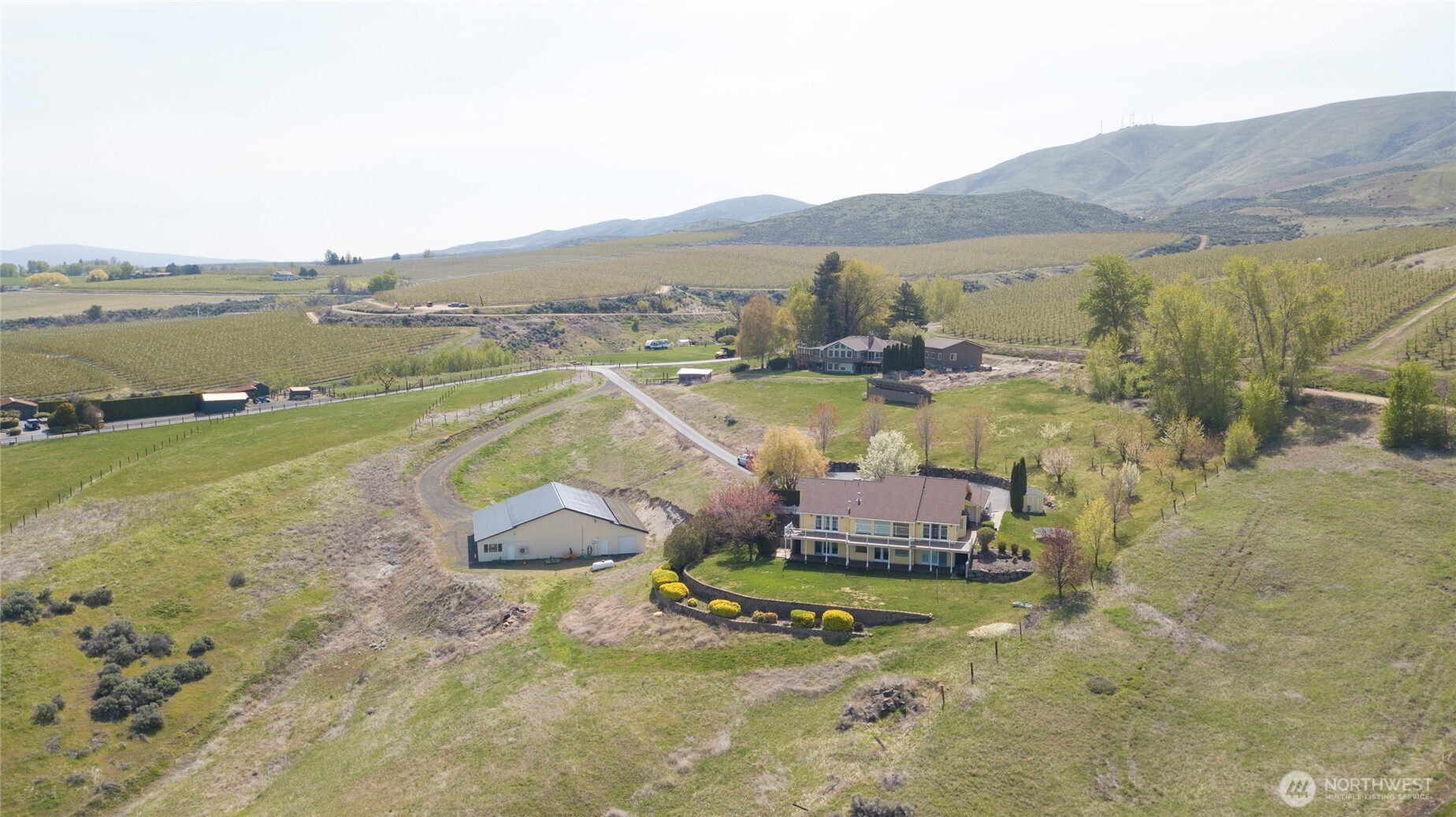 main property photo 33