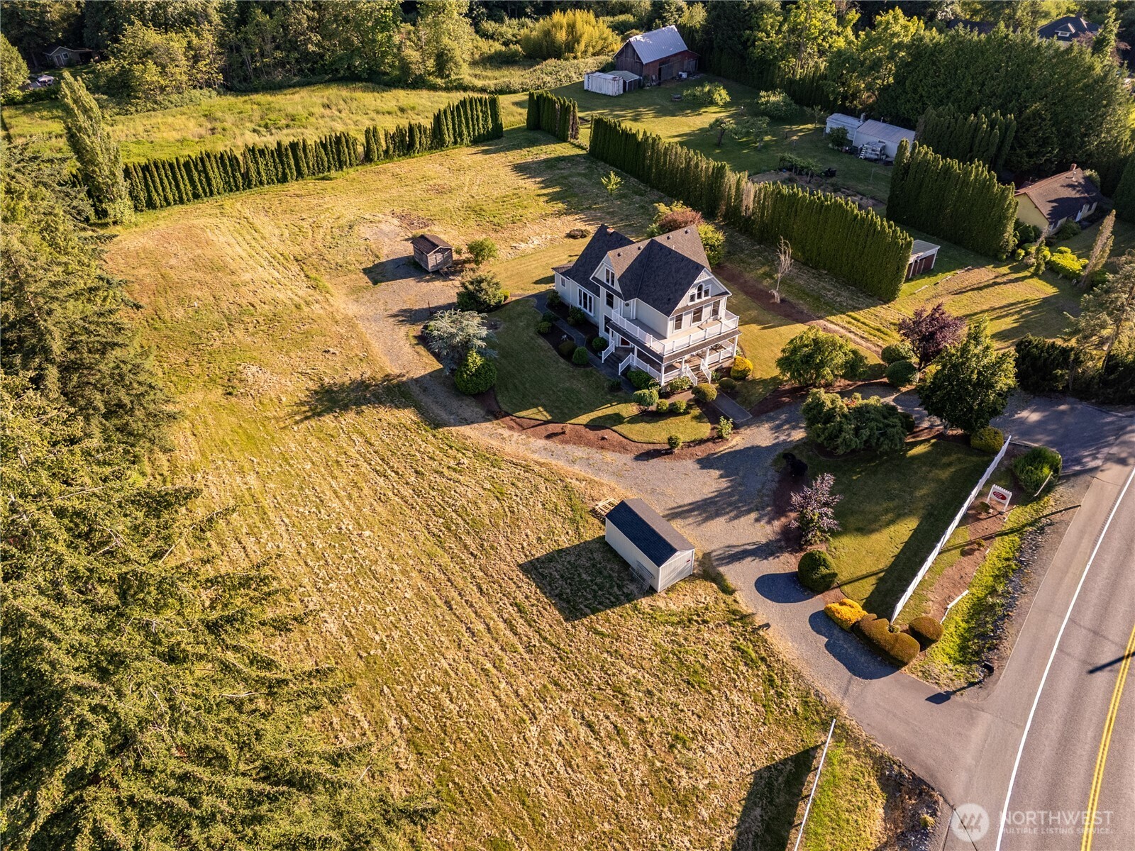 main property photo 38
