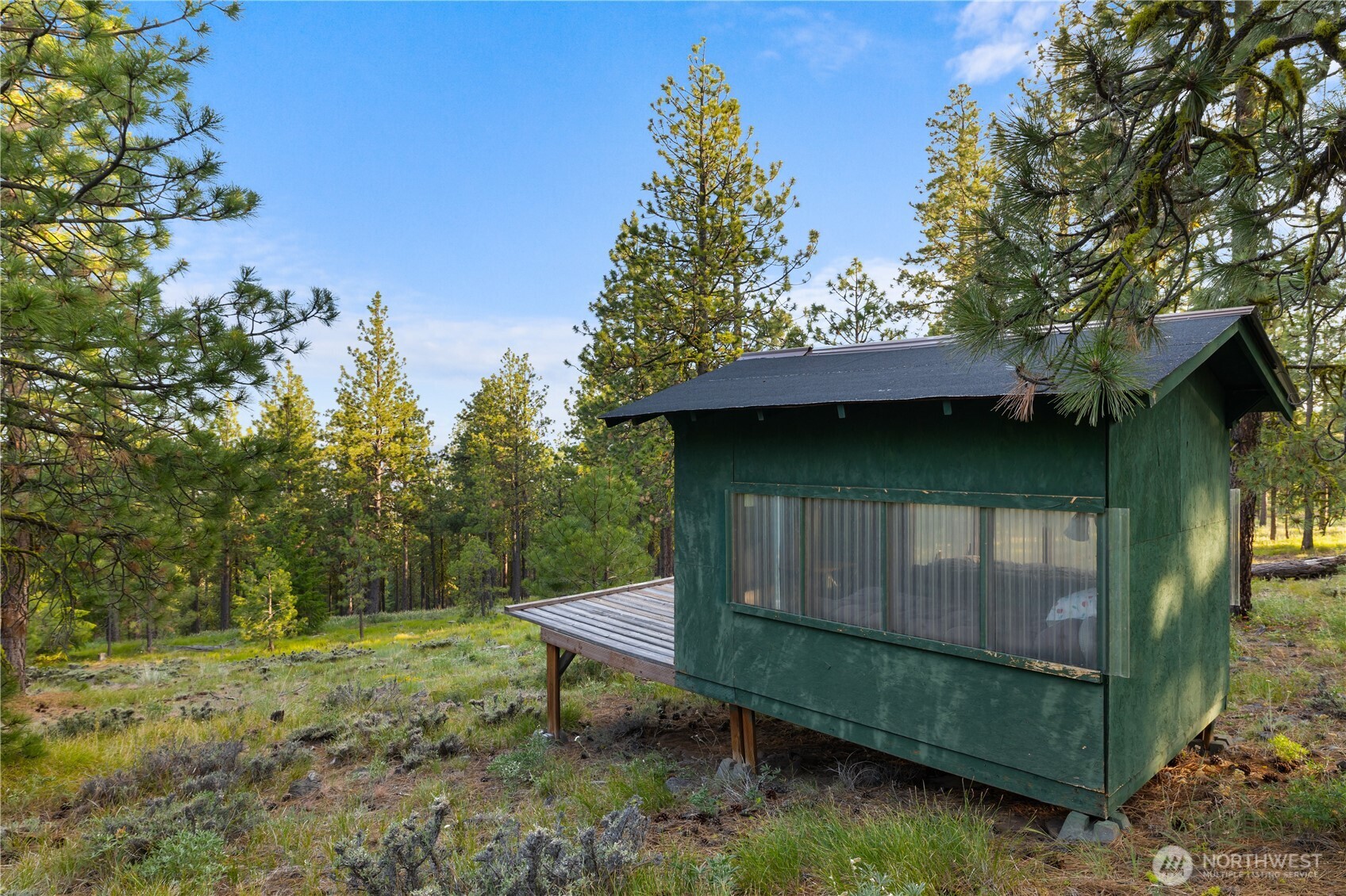 main property photo 16