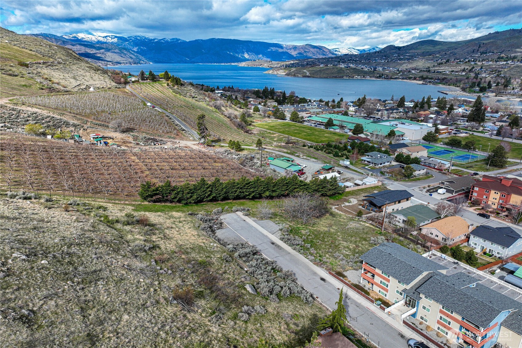 main property photo 14