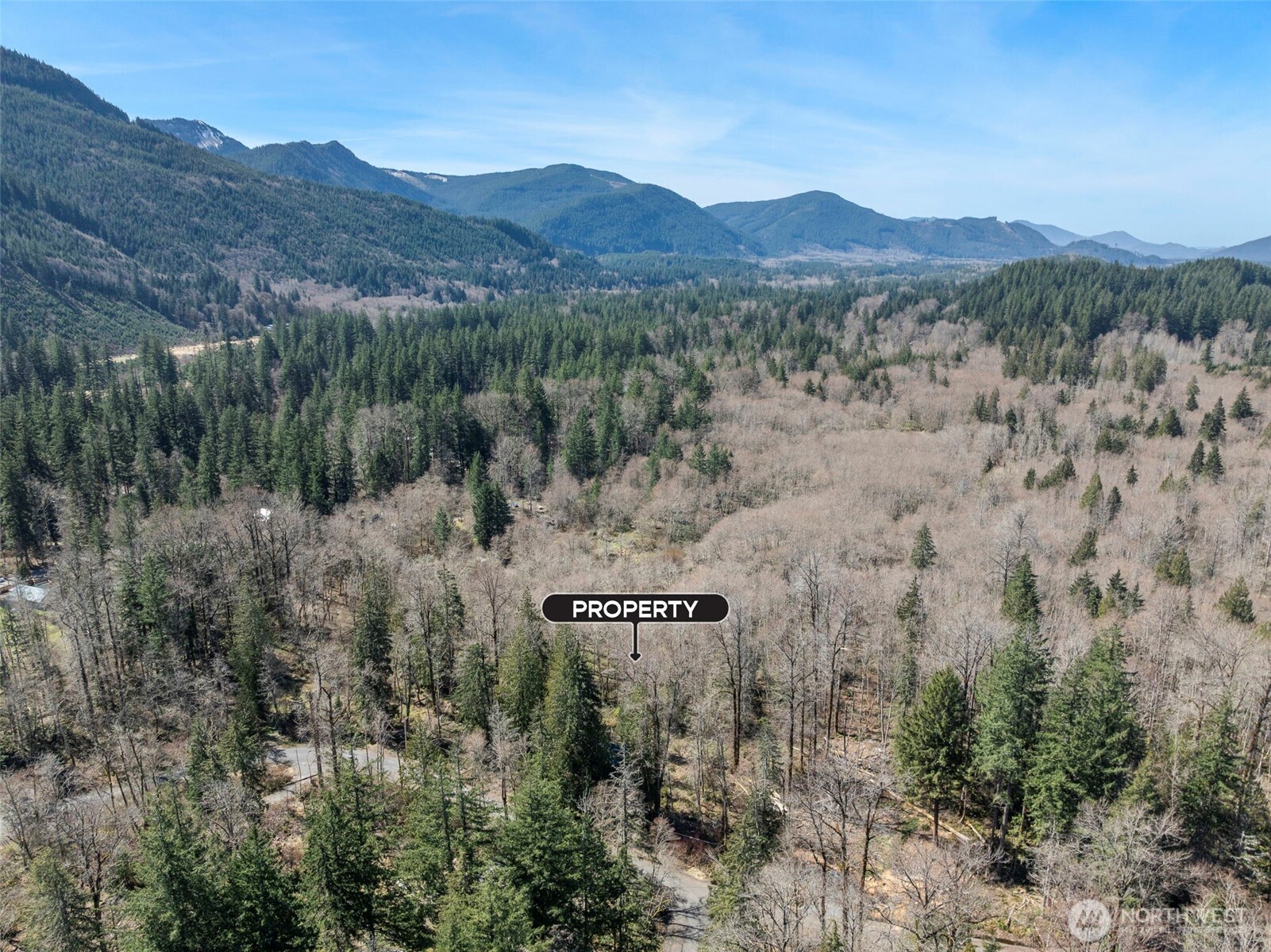 main property photo 13