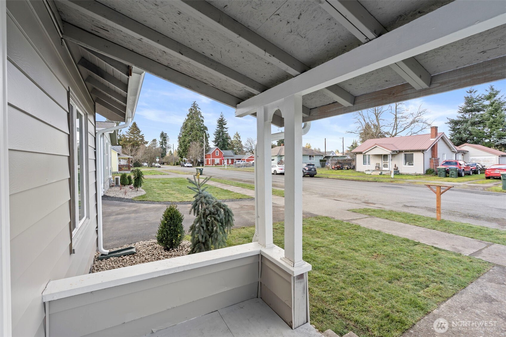 main property photo 22