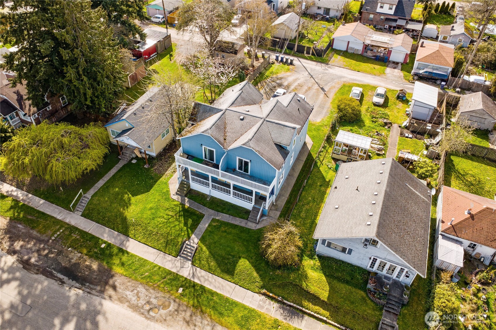 main property photo 25