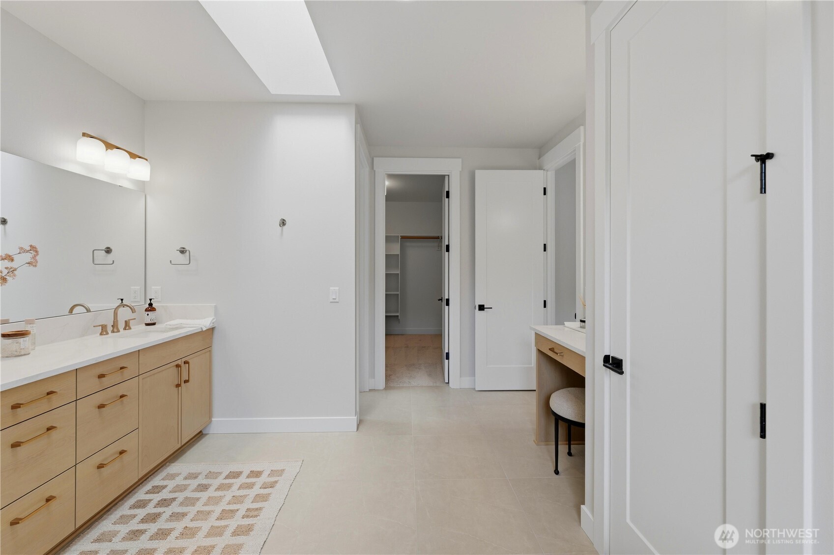 property viewer photo 28