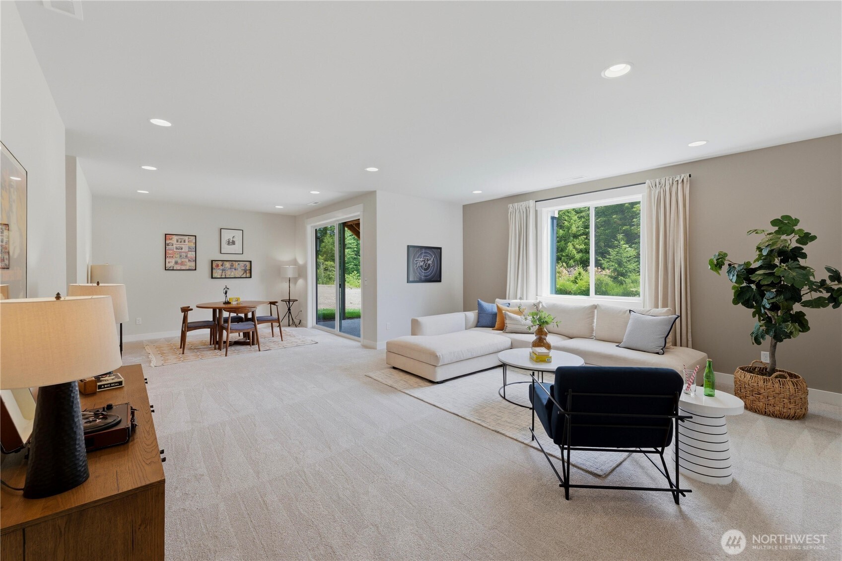 property viewer photo 31