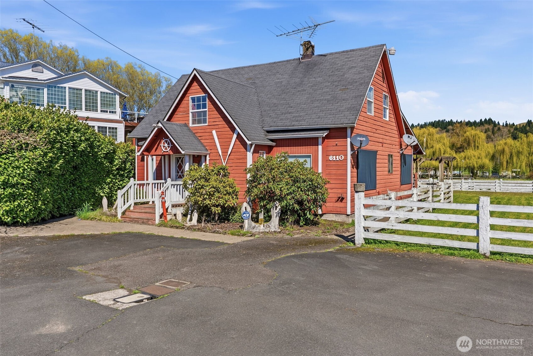 main property photo 23