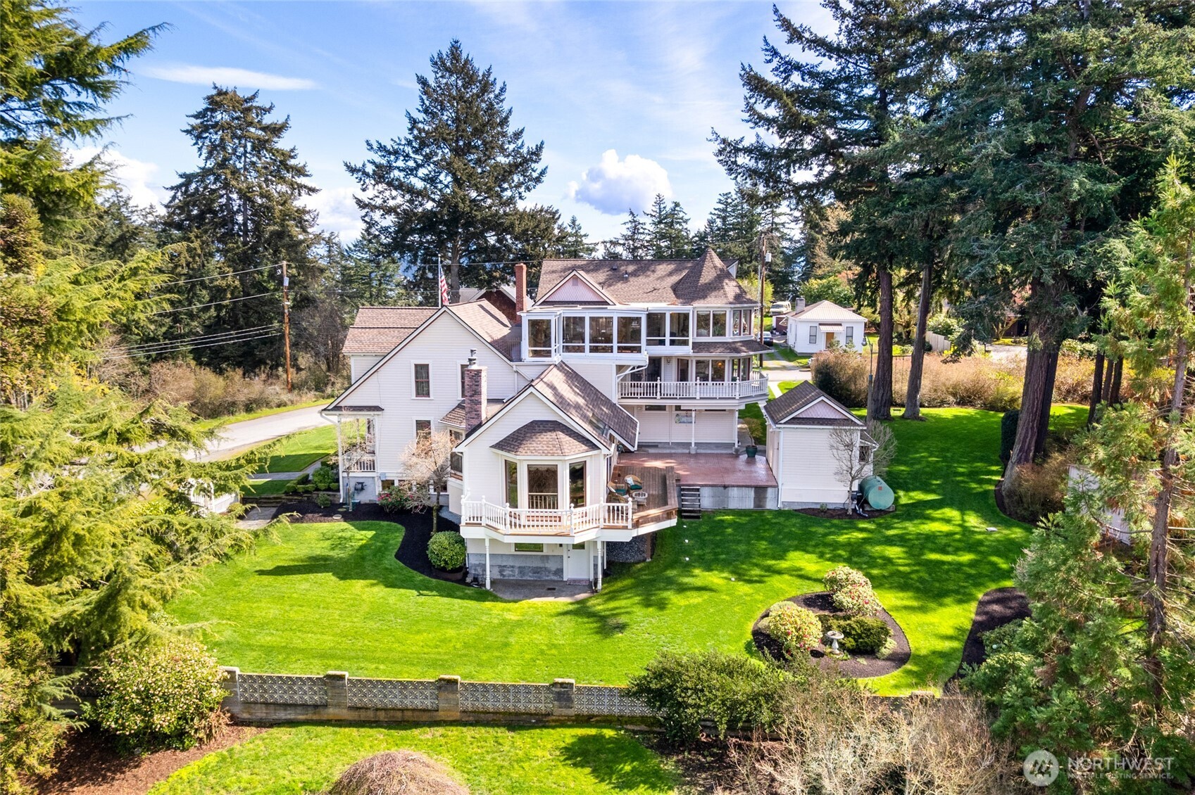 main property photo 34