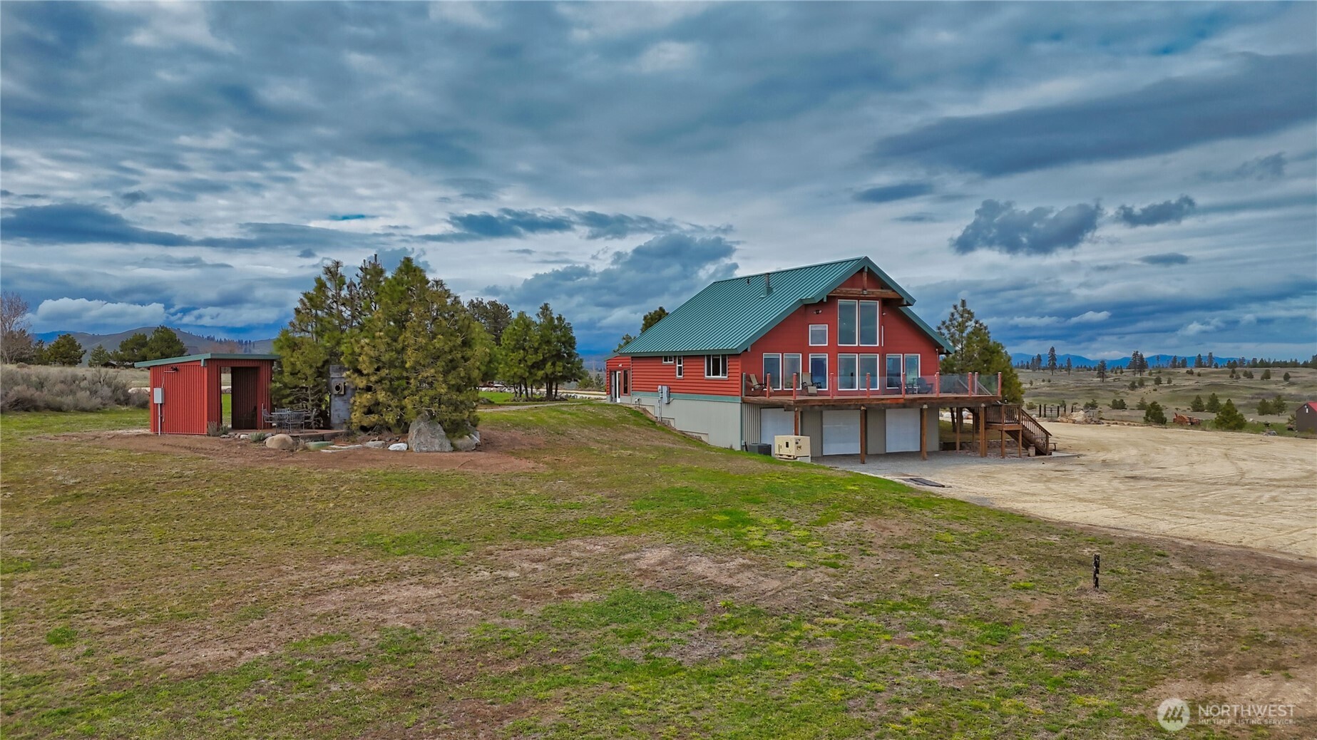 main property photo 33