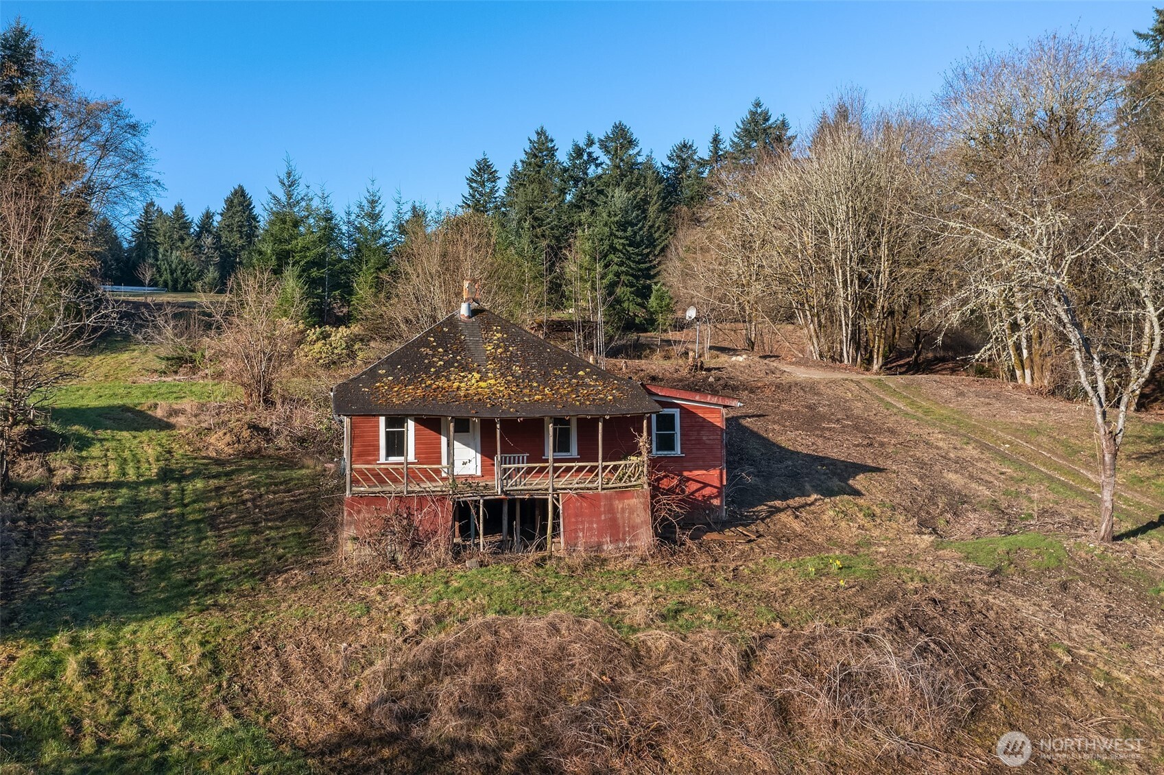 main property photo 31
