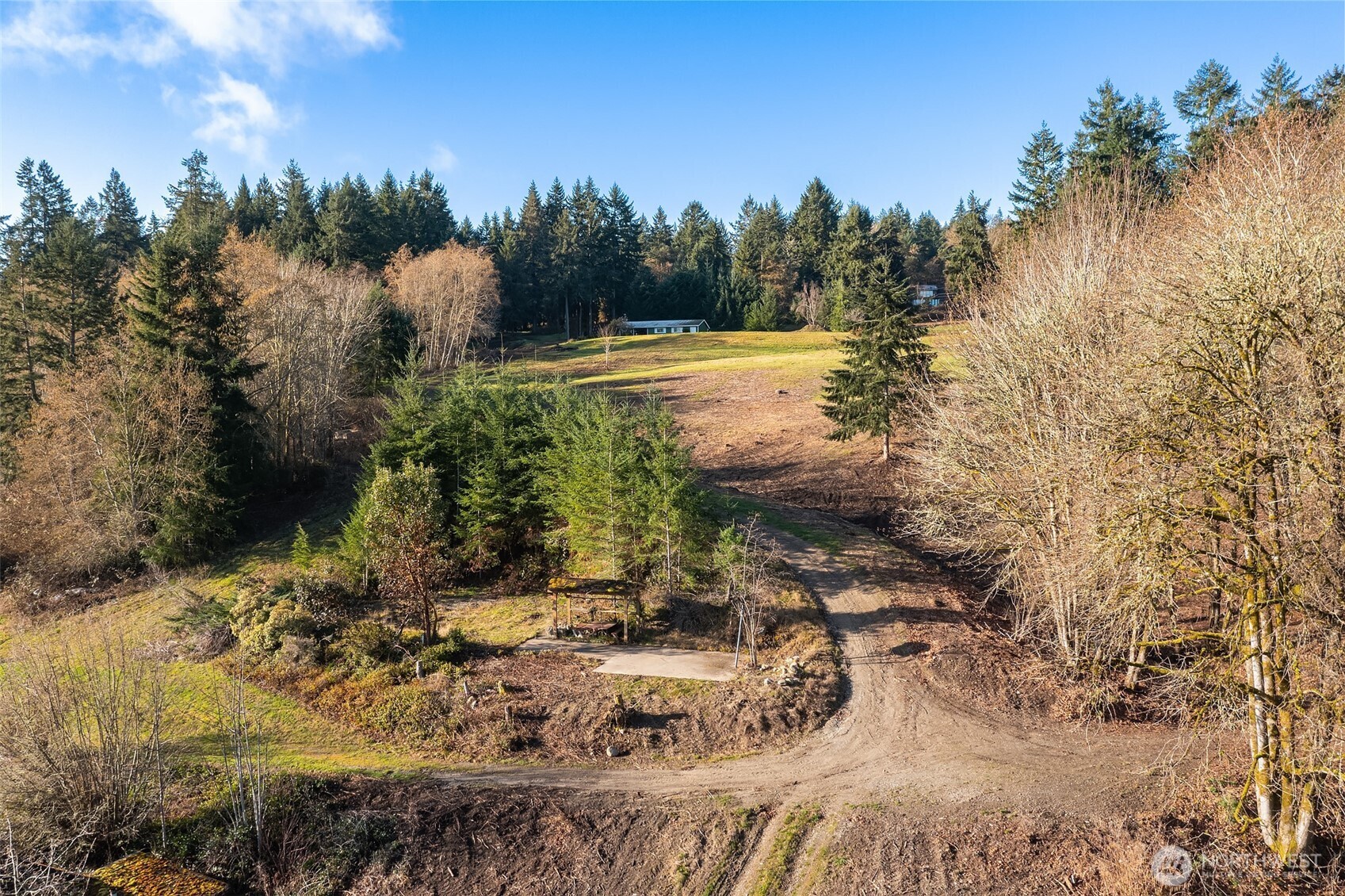 main property photo 38