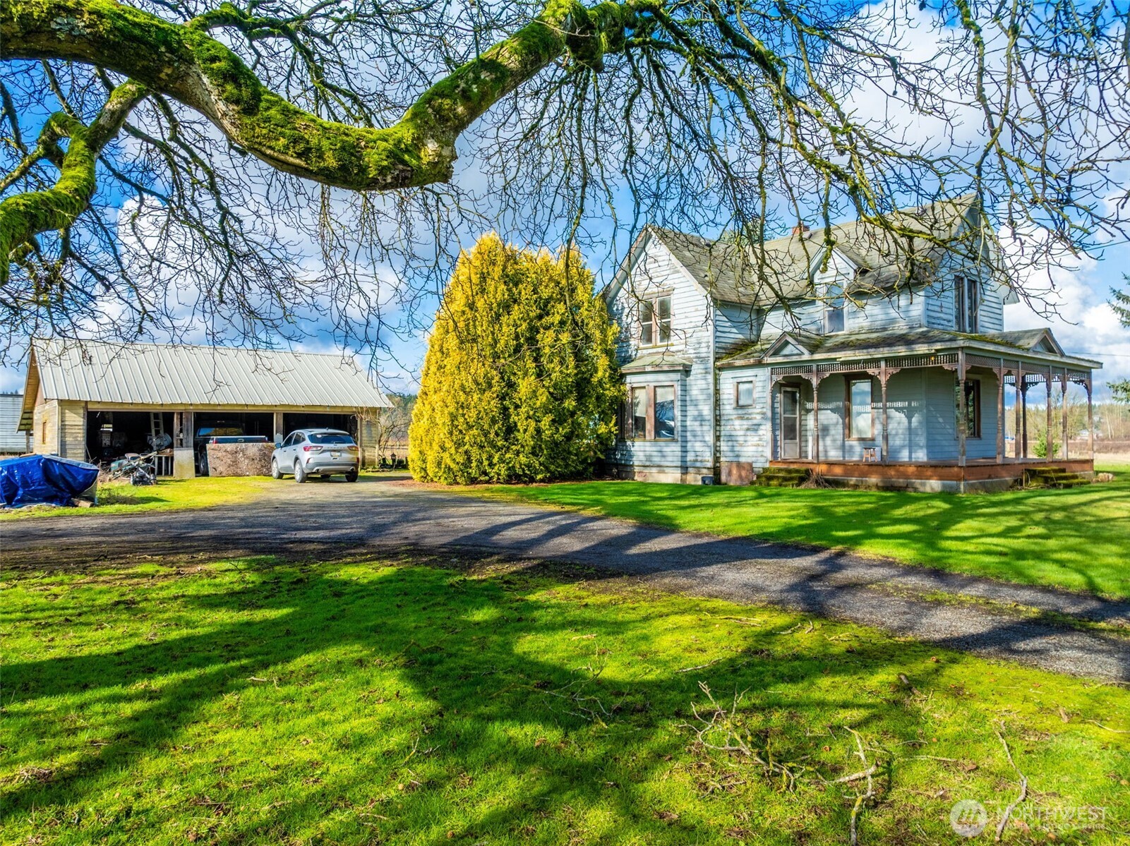main property photo 11