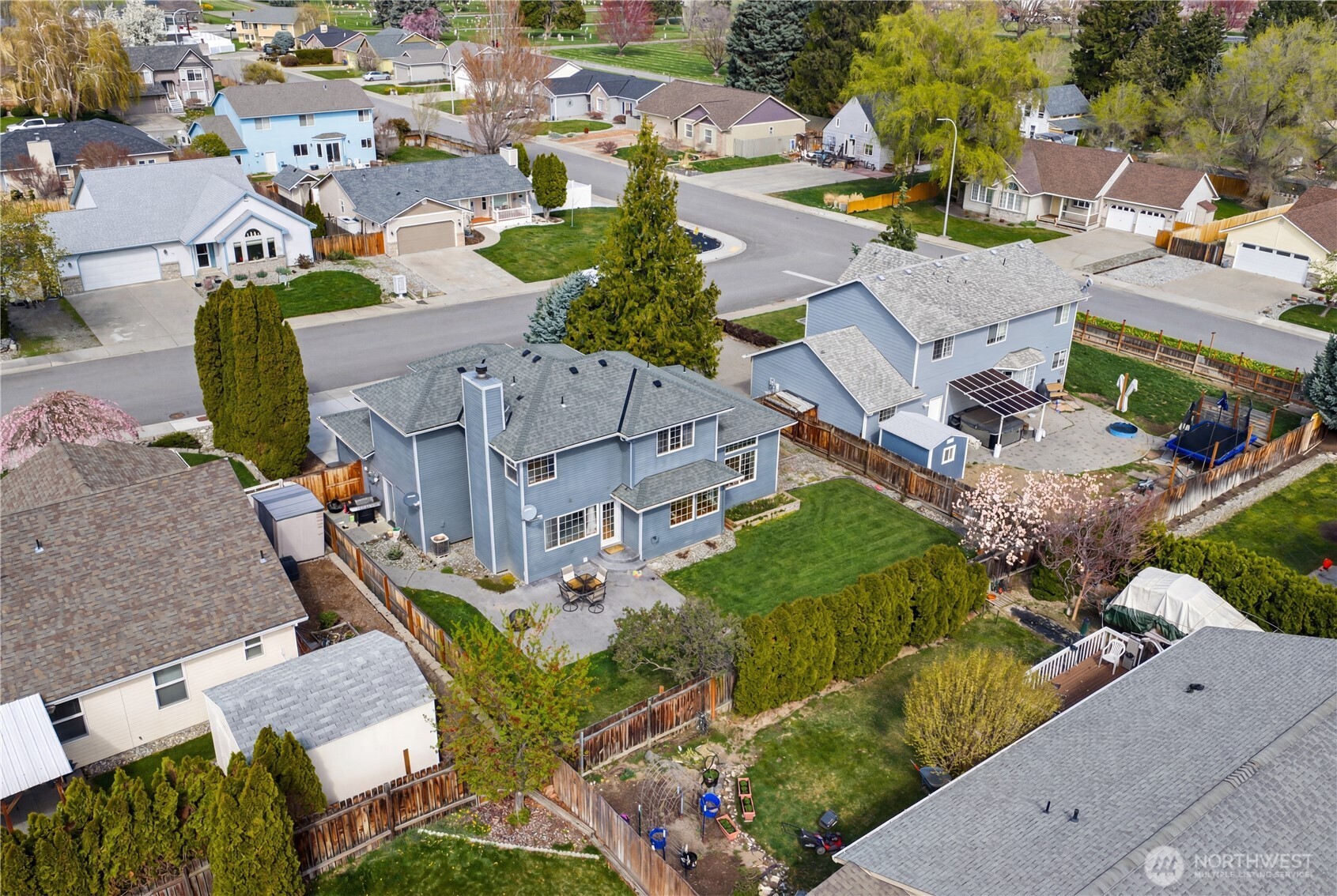 main property photo 29