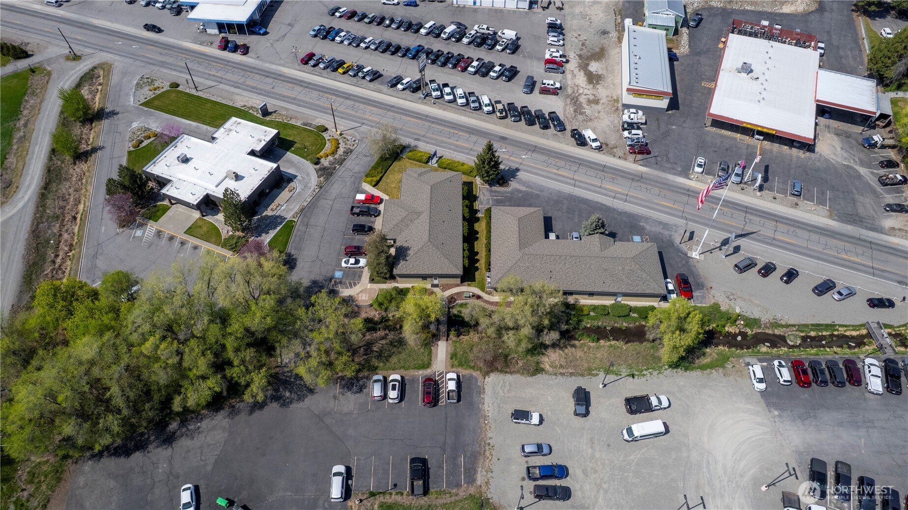 main property photo 15