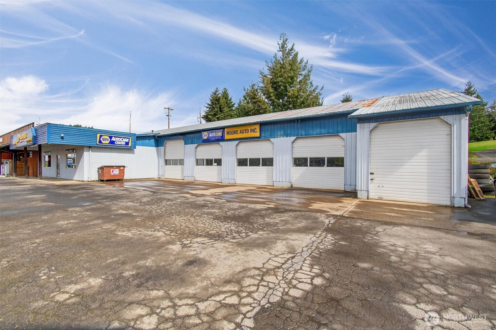 main property photo 25